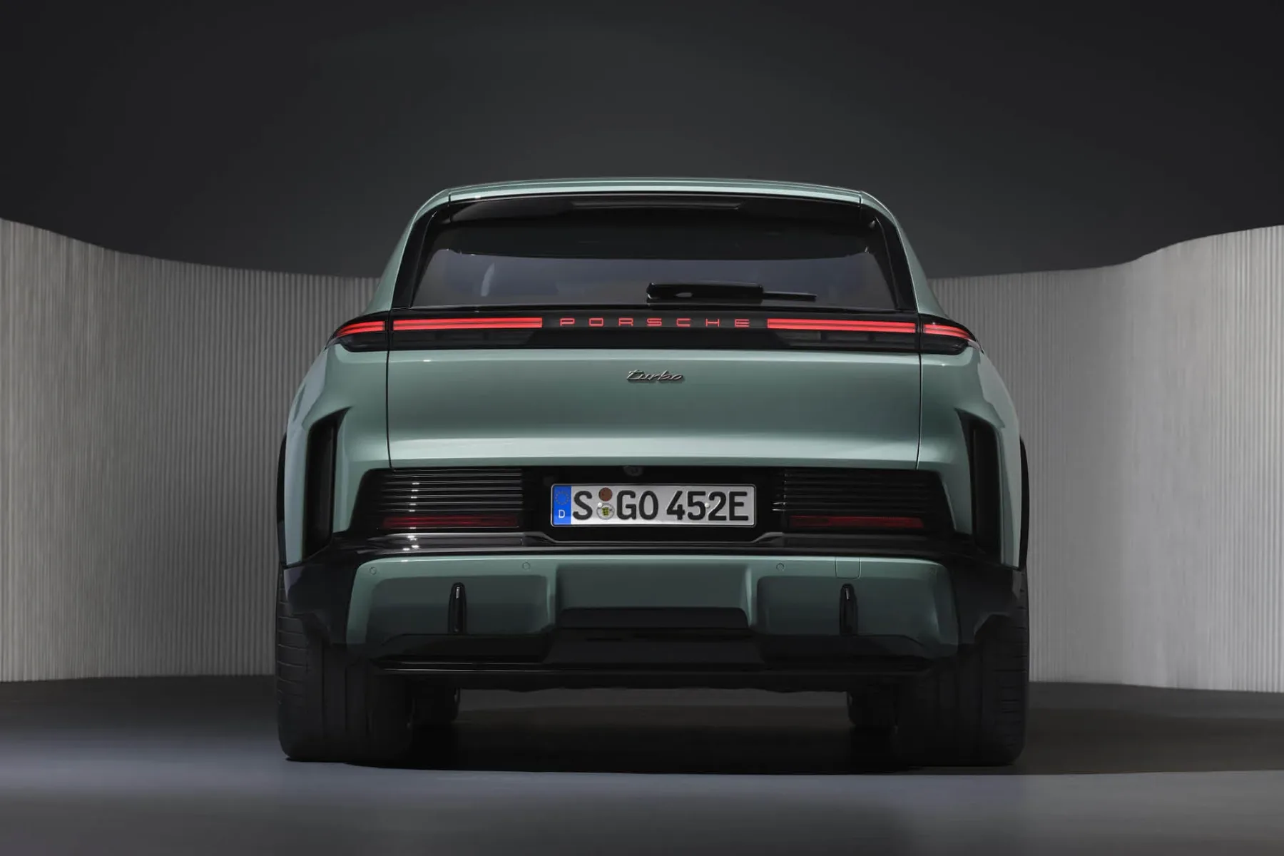 2026 Porsche Cayenne Electric: Najmočnejši Porsche vseh časov – ni brez napak