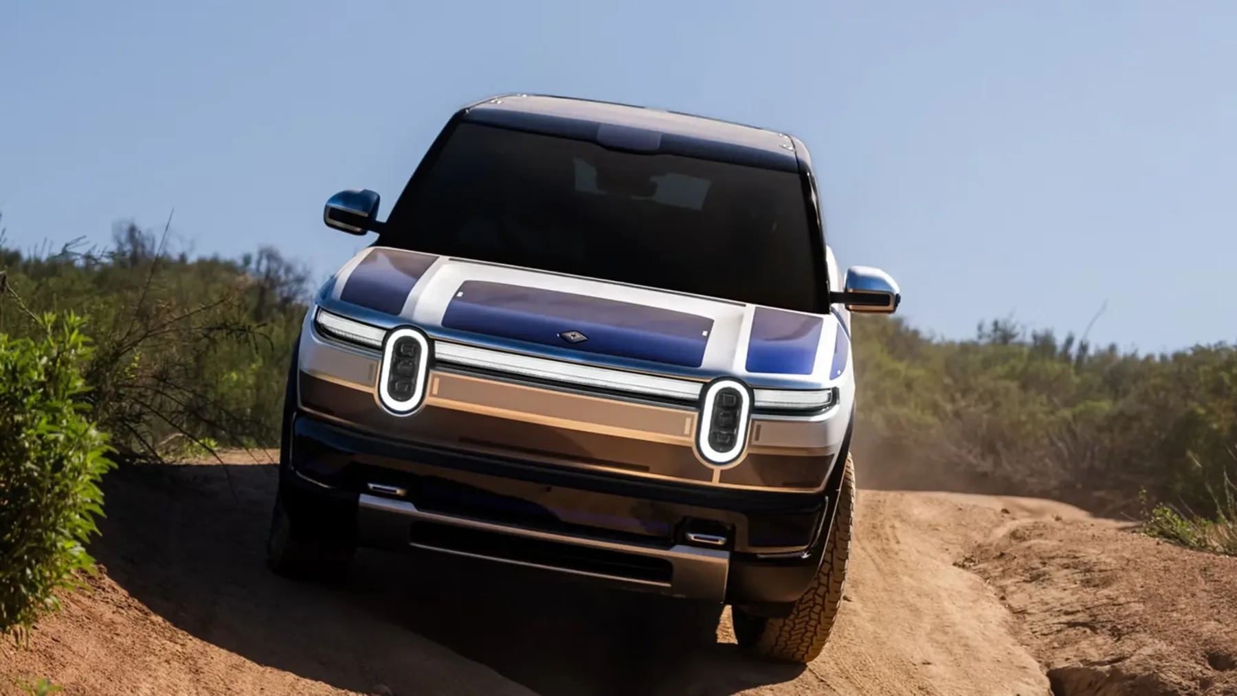 2026 Rivian R2: Ameriški »Baby« SUV, ki želi ubiti Teslo Model Y in pri tem ostati kulska avantura
