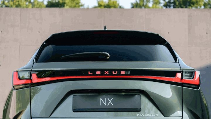 Novi Lexus NX (2027): Hibridni prestiž z več kot 100 km električnega dosega in japonskim zenom