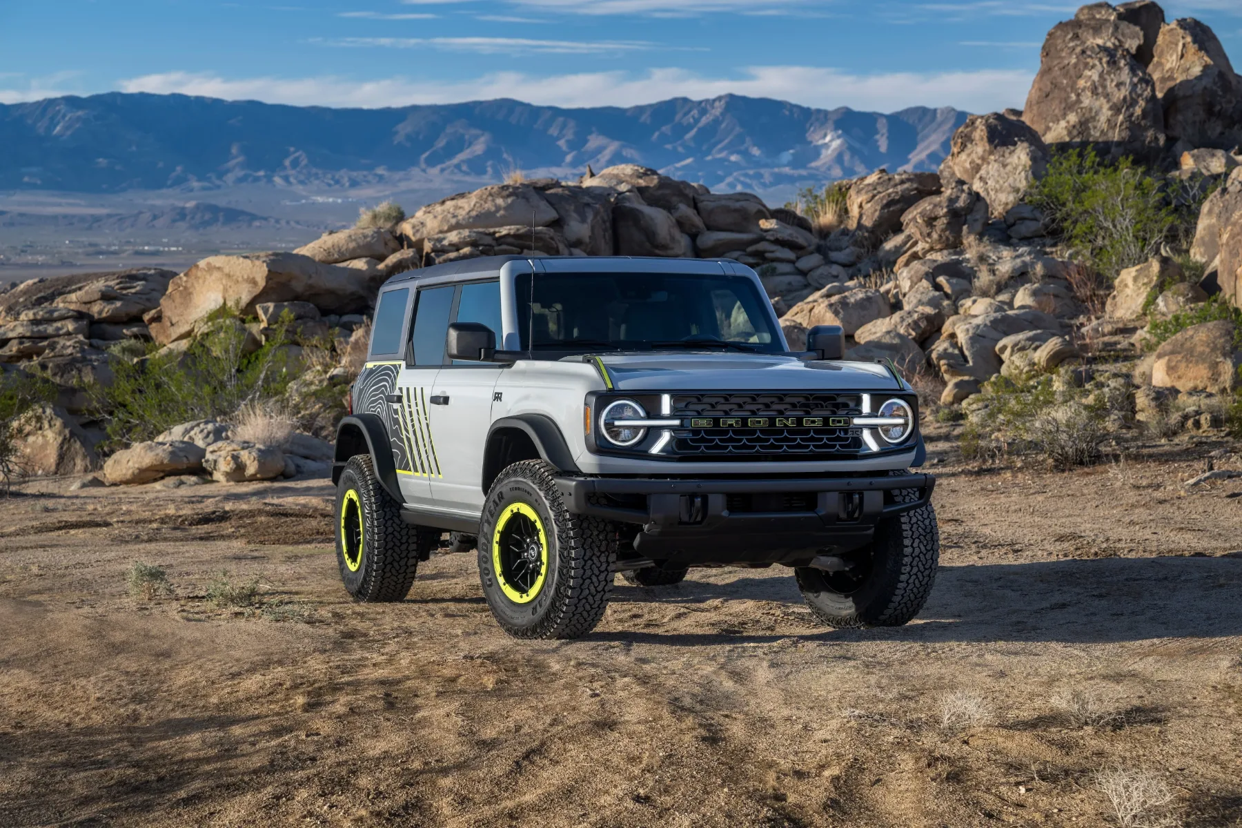 2027 Ford Bronco RTR: Ko dirkalna DNK sreča dostopnost – ultimativna igrača za odrasle