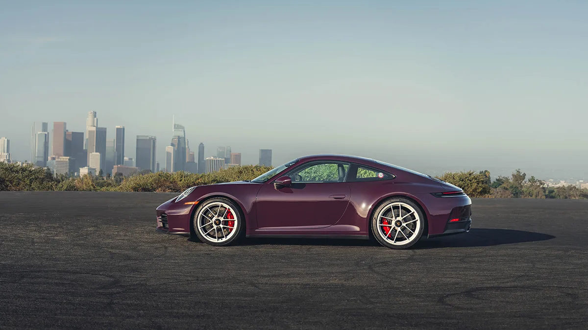 2027 Porsche 911 Carrera S MT: Zmagoslavna vrnitev ročnega menjalnika za prave avtomobilske sladokusce