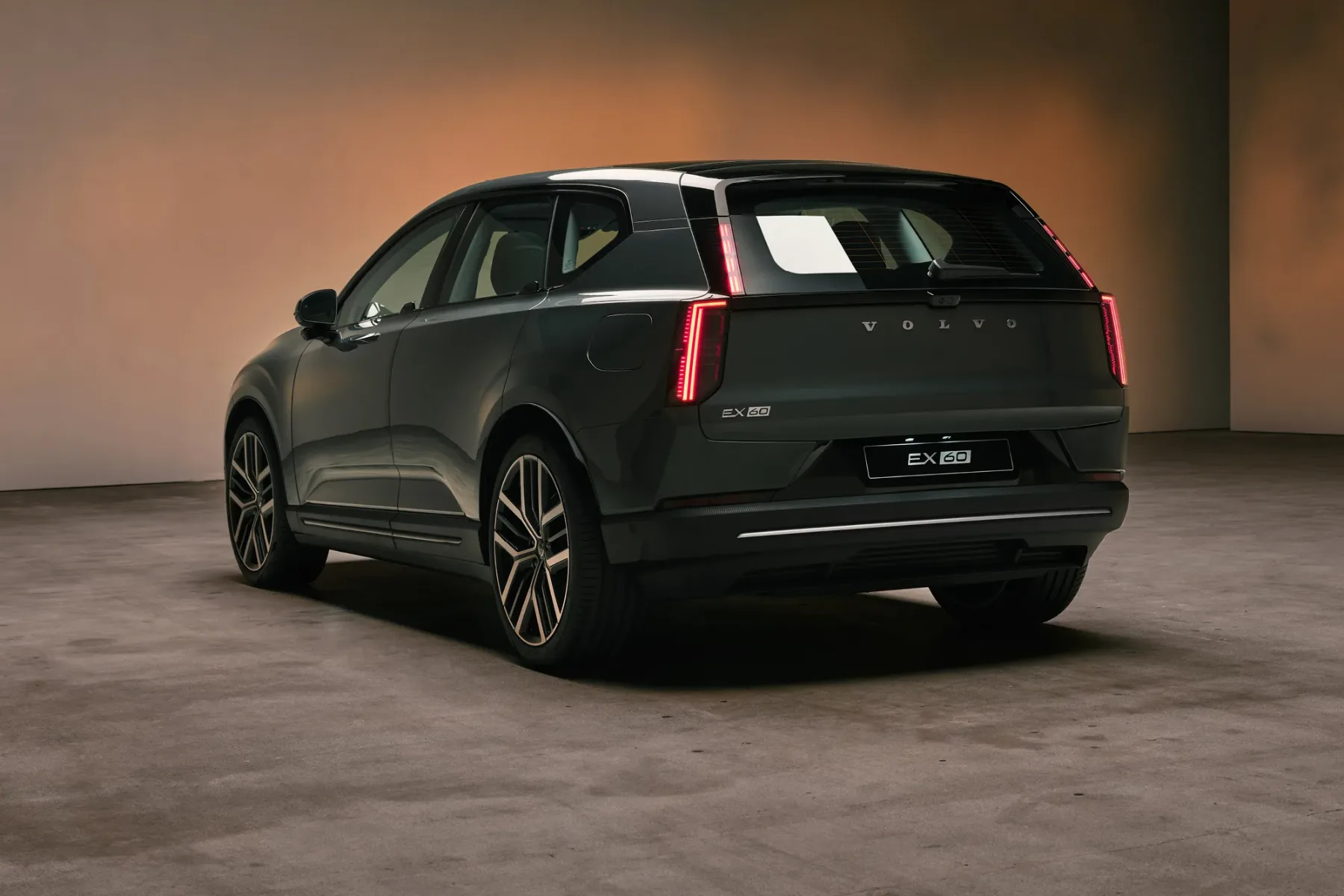 2027 Volvo EX60: Švedska raketa s 670 konji – je to končno ‘pravi’ električni avto?