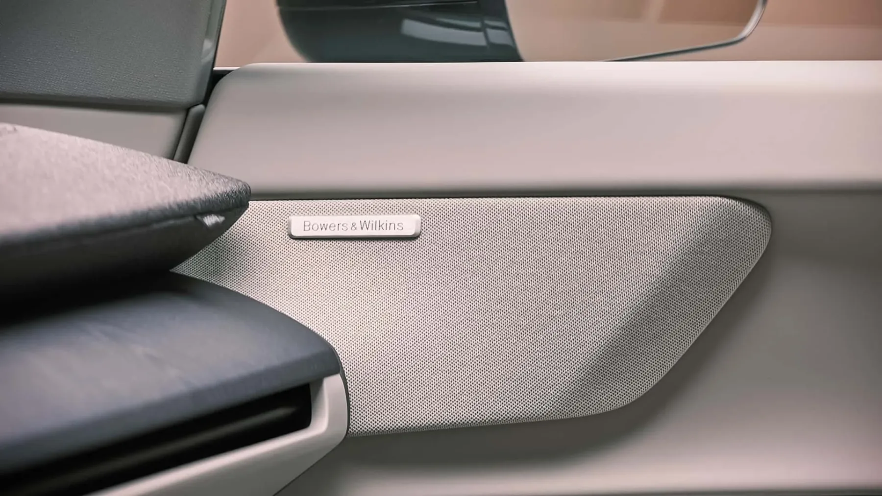 2027 Volvo EX60: Švedska raketa s 670 konji – je to končno ‘pravi’ električni avto?