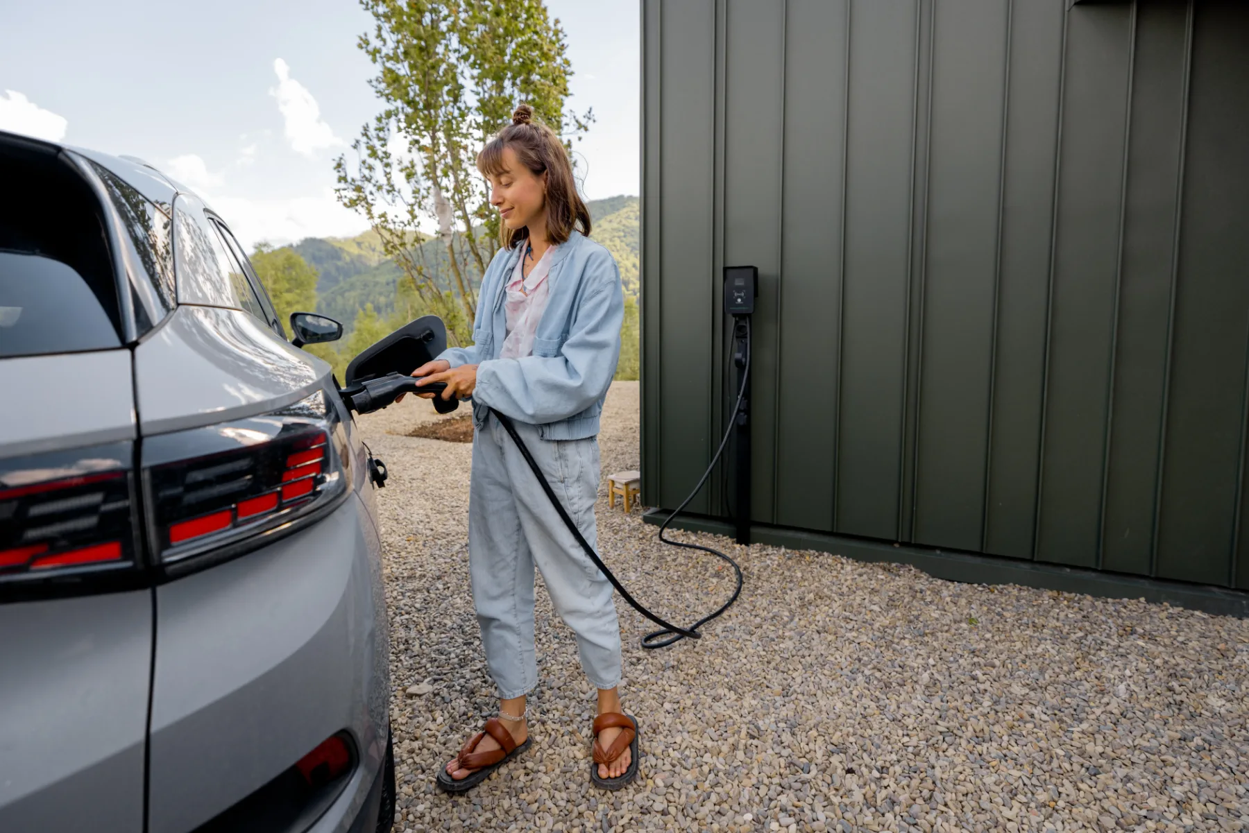 3 nasveti za novopečene voznike električnih vozil – ki jih morate poznate v letu 2025