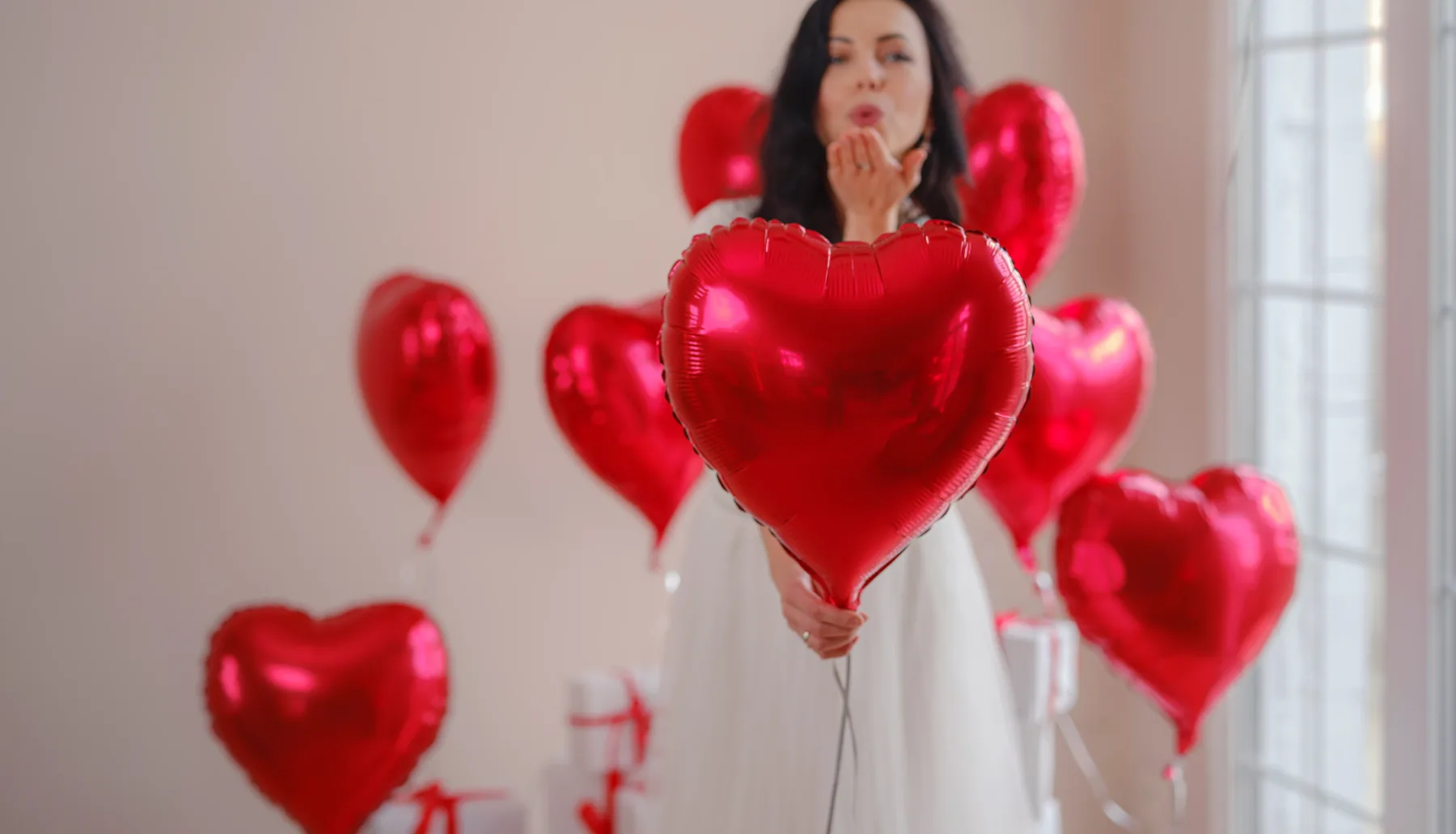 30 ljubezenskih sporočil za Valentinovo, ki bodo raztopila srce vaše drage osebe