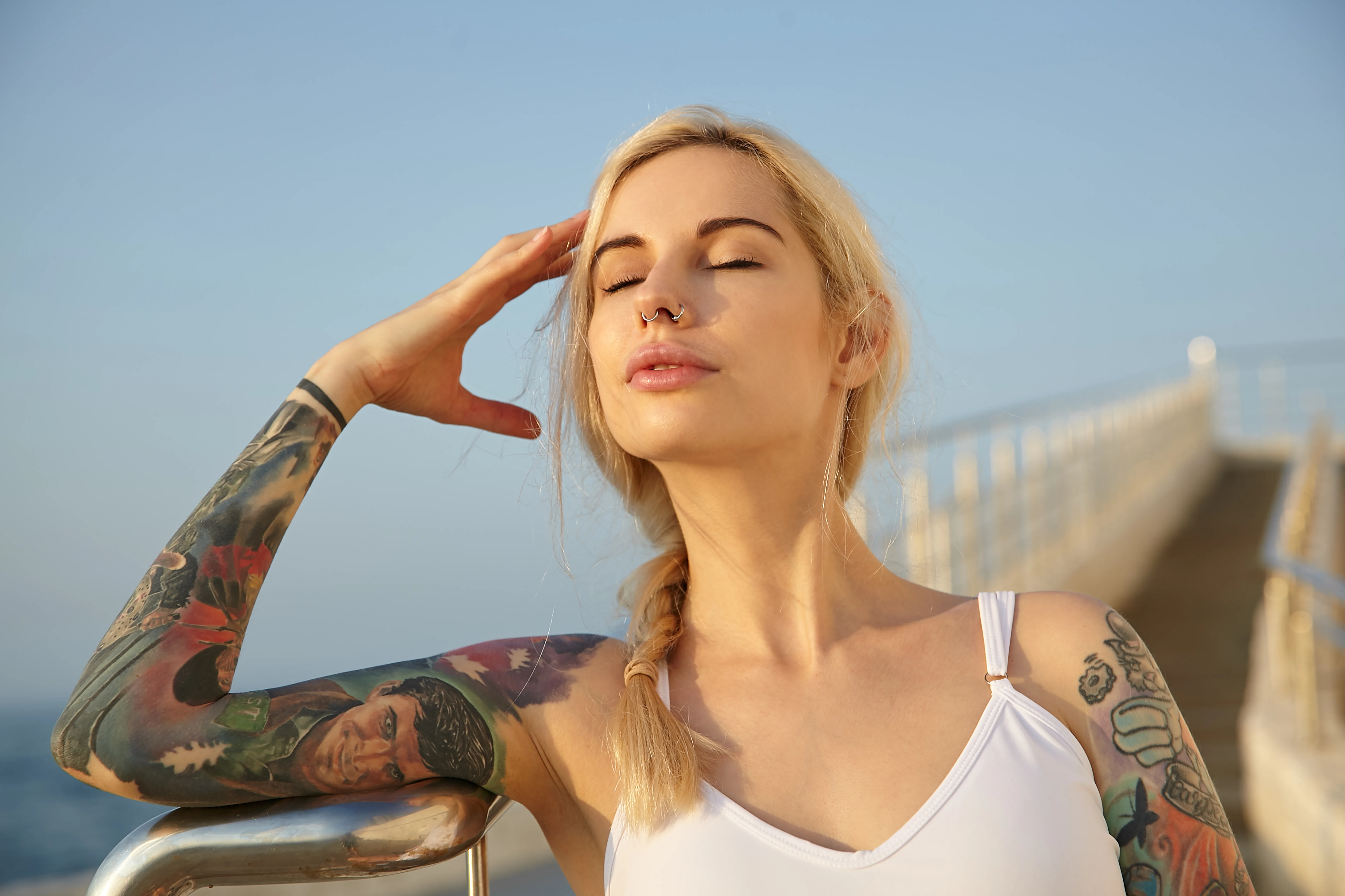 5 dejavnikov, ki uničujejo vaš tattoo: pravilna nega tetovaže je ključna