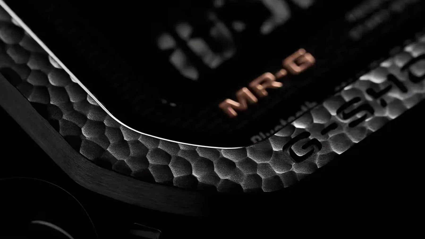 7.500 € za Casio G-Shock MRG-B5000HT – kvadratna ikona iz ročno kovane titanijeve umetnosti