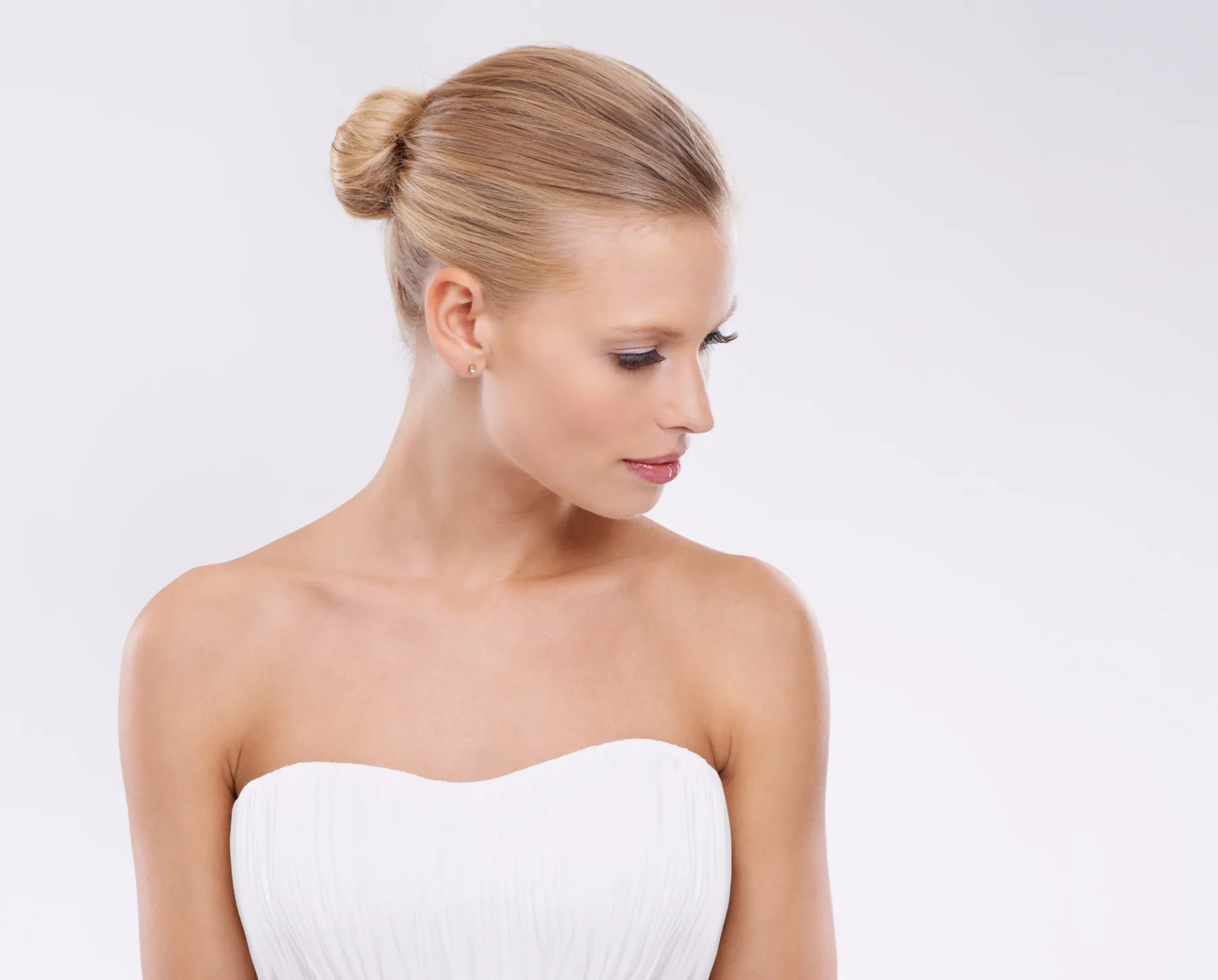 7 čudovitih frizur, ko imaš mastne lase – kako ‘bad hair day’ spremeniti v modni manifest