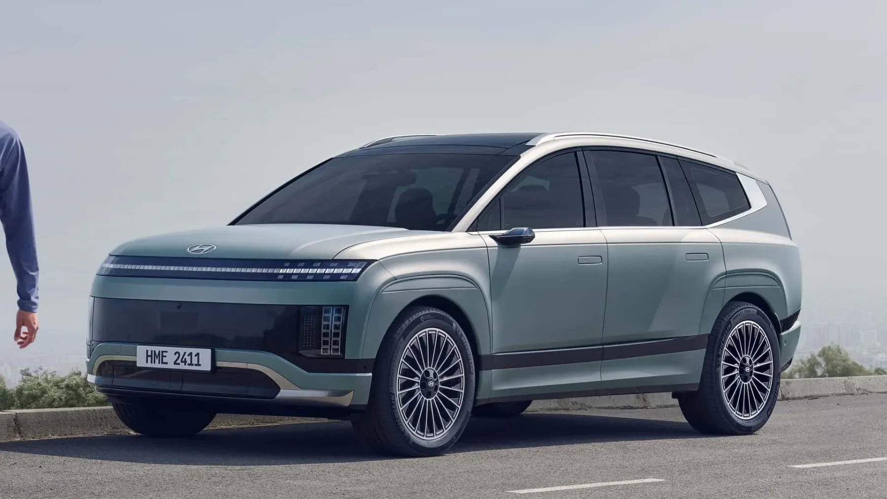 8 izjemnih družinskih avtomobilskih novosti 2025 – prvega polletja: od električnih pustolovščin do retro ikon – kjer ni legendarnih BMW, Mercedes in Audi
