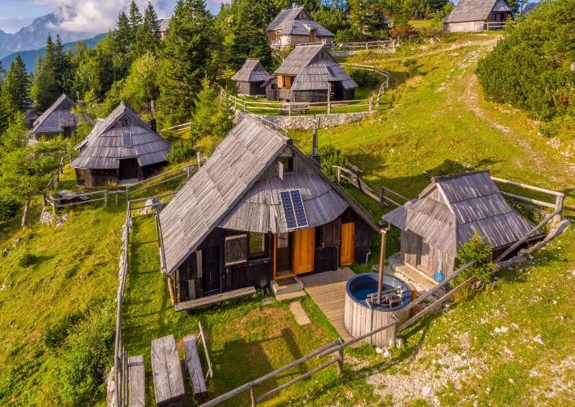 8 romantičnih hišk z jacuzzijem v Sloveniji