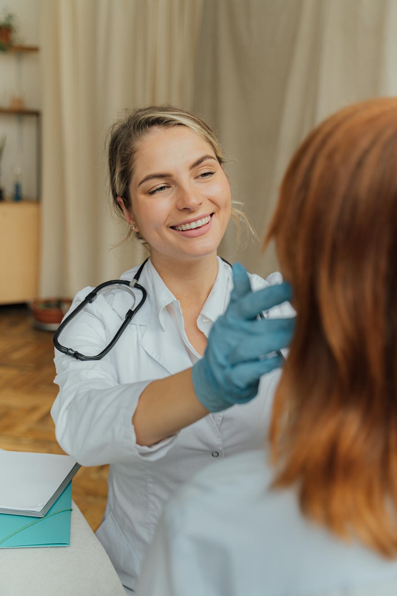 8 zdravstvenih pregledov, ki jih more redno opraviti vsaka ženska: preventiva je boljša kot kurativa