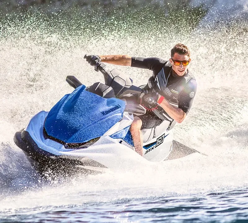 9x najboljši vodni skuterji za sezono 2026: rekreativni, športni ali potovalni torpedo