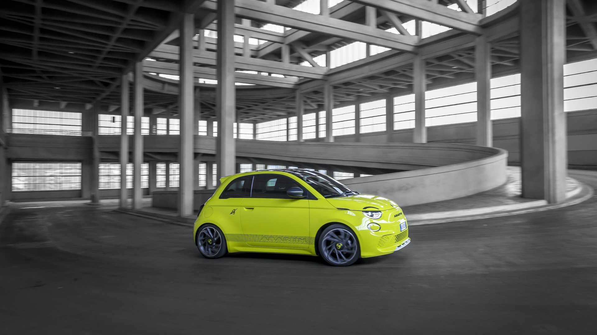 abarth-500e (17)