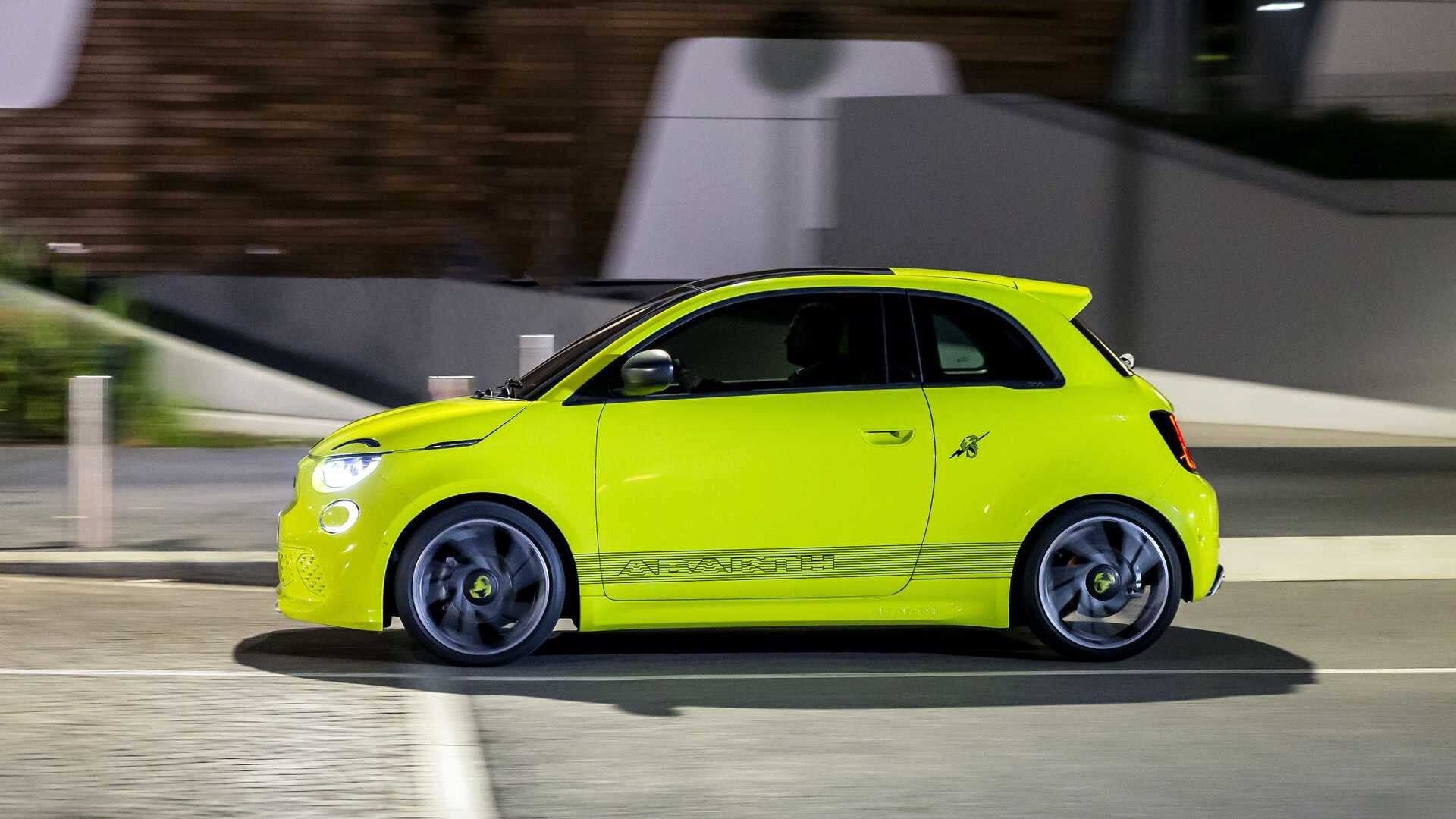 Abarth 500e: električna tudi italijanska mesta legeda