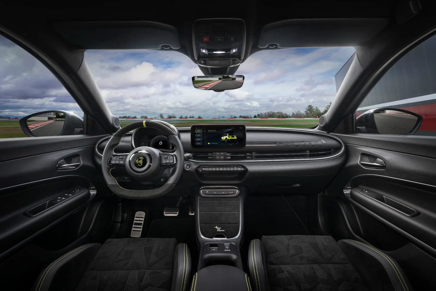 Abarth 600e: Najmočnejši Abarth vseh časov – Električni škorpijon z 280 konjskimi močmi!