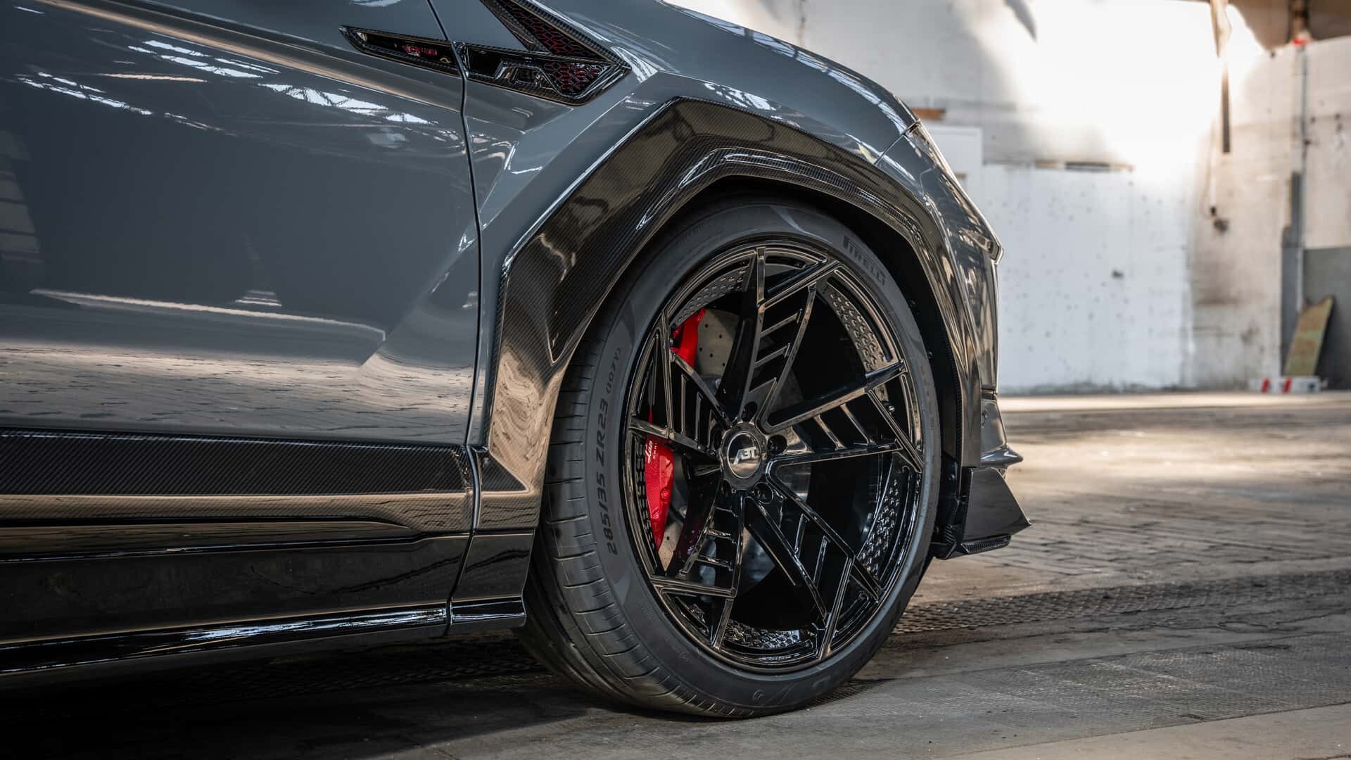 ABT Urus Scatenato: Lamborghinijeva zver iz ogljikovih vlaken na “raketni pogon”
