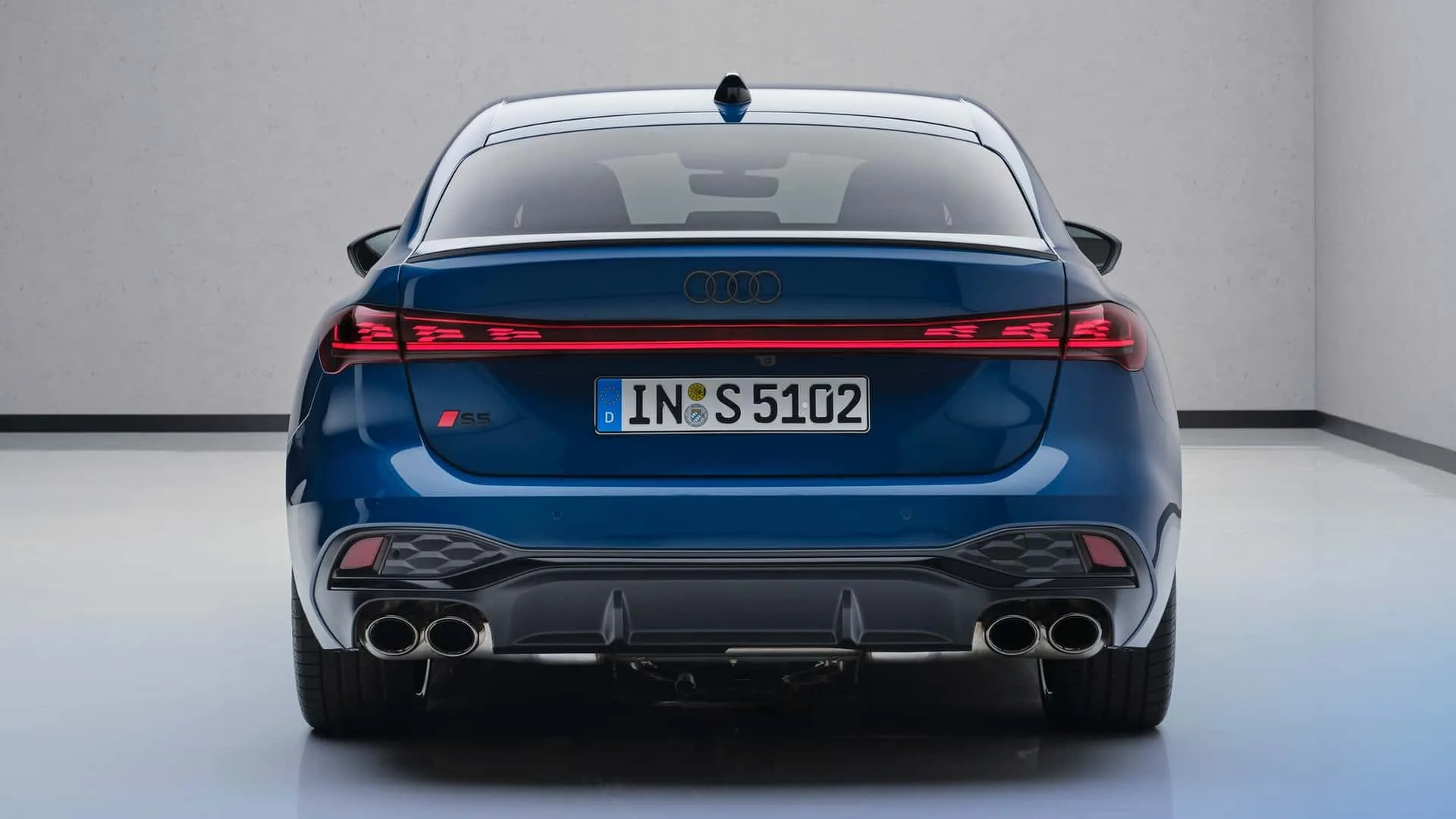 Adijo Audi A4, dobrodošel novi Audi A5: nova era izvrstnega kompaktnega avtomobila