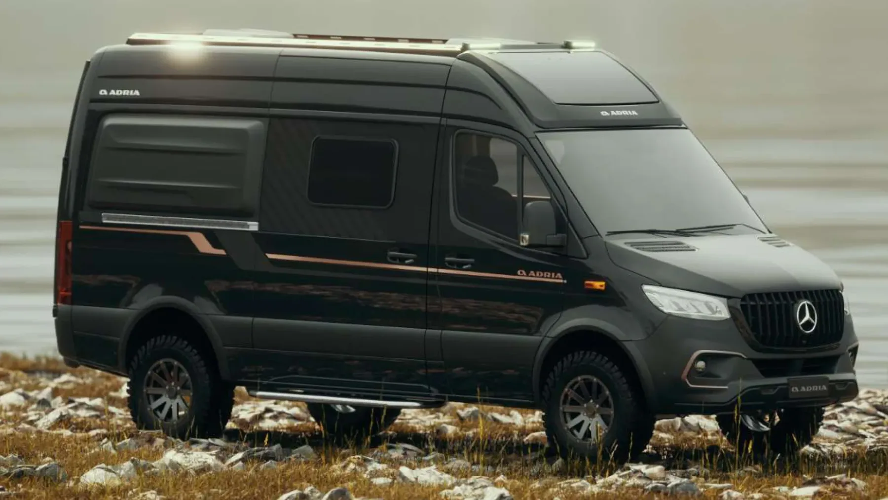 Adria SuperTwin Mercedes Sprinter: Luksuz, robustnost in svoboda – Adria SuperTwin na Mercedes Sprinterju s 4×4