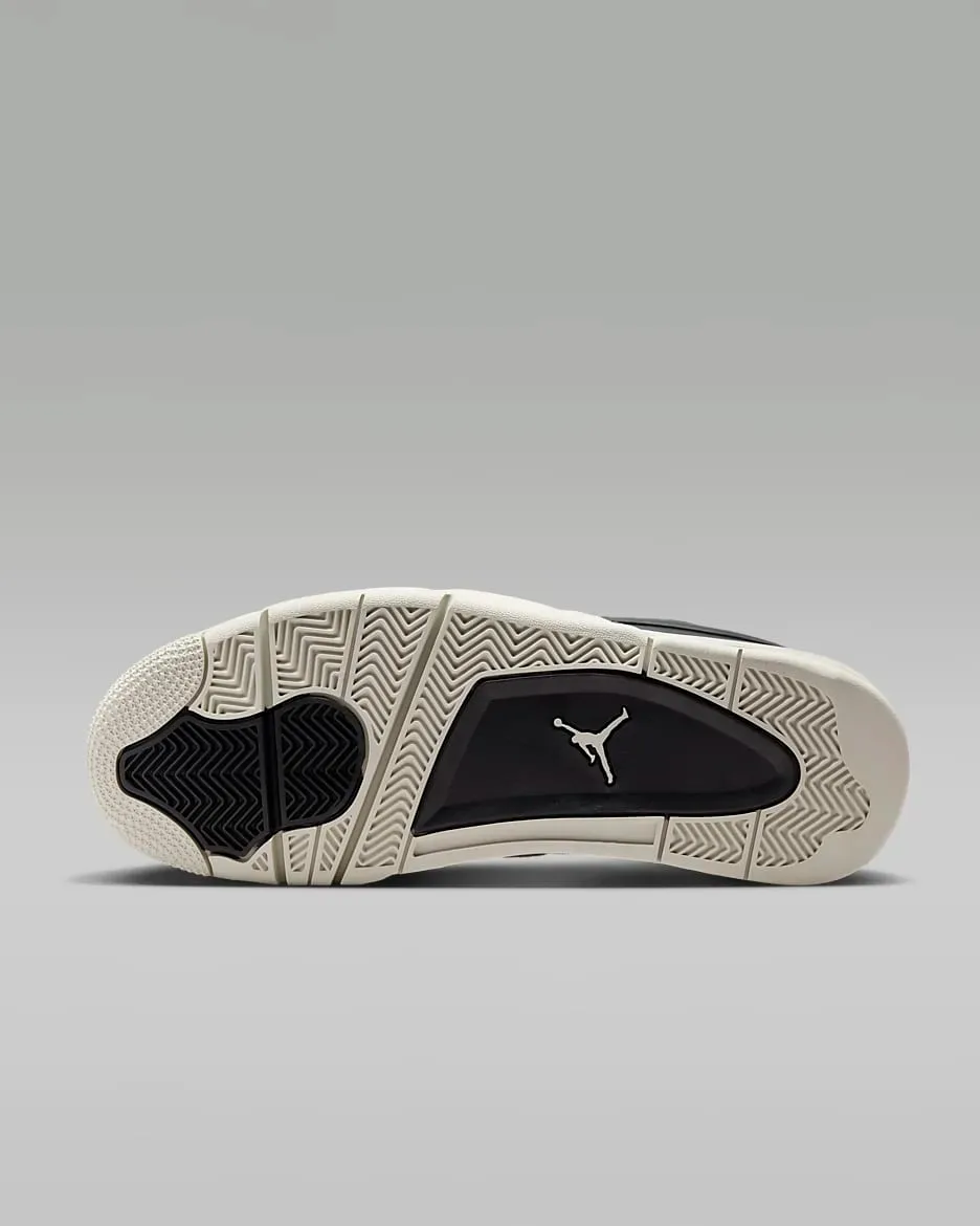 Air Jordan 4 RM: Legendarni model z moderno preobrazbo