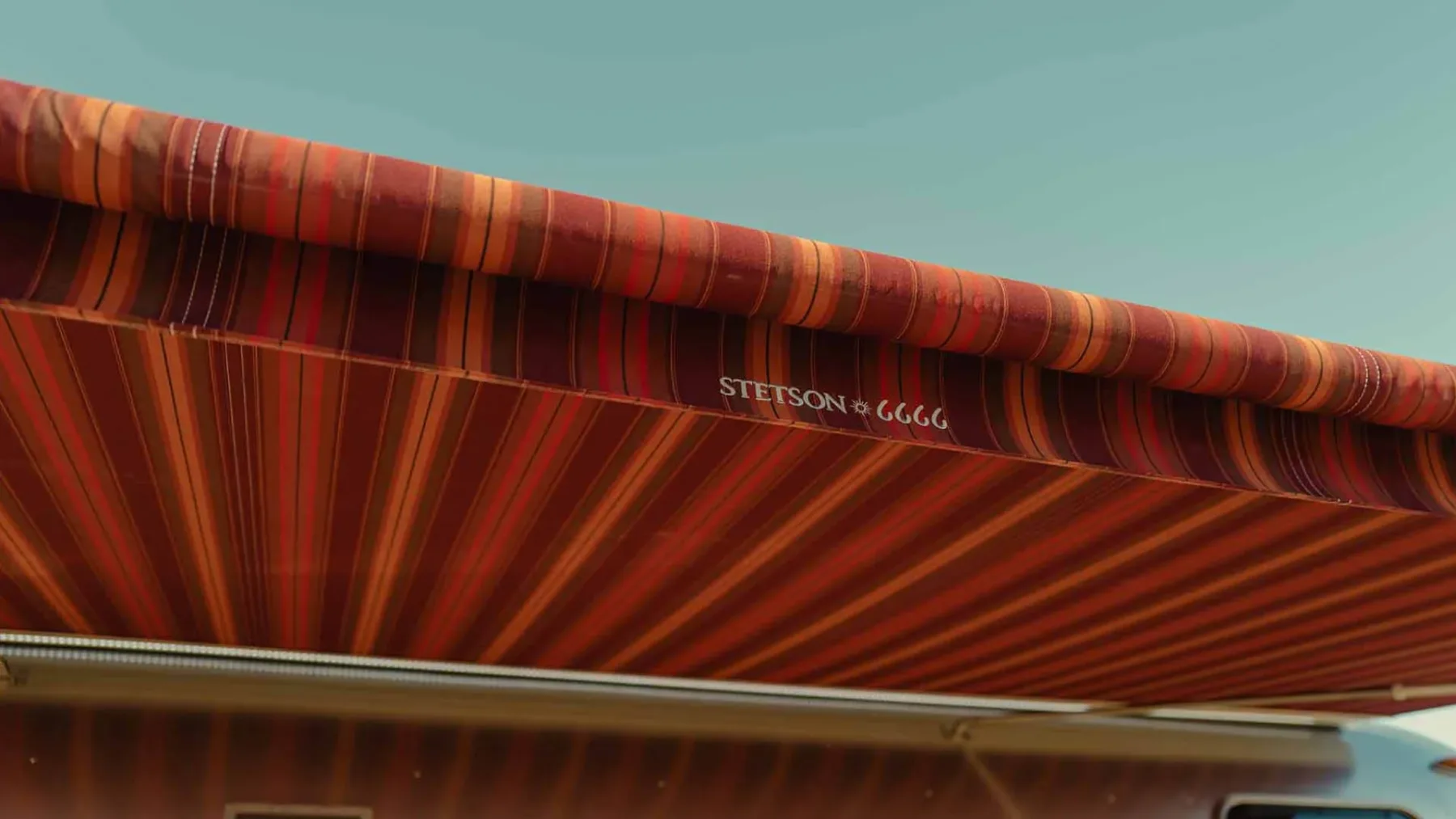Airstream Stetson + 6666 Special Edition: Mobilni “saloon”, zaradi katerega boste želeli prodati hišo in kupiti kavbojske škornje