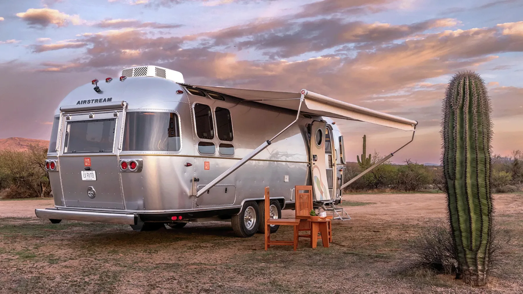 Airstream x Frank Lloyd Wright: Umetnost na kolesih, ki redefinira luksuzno kampiranje