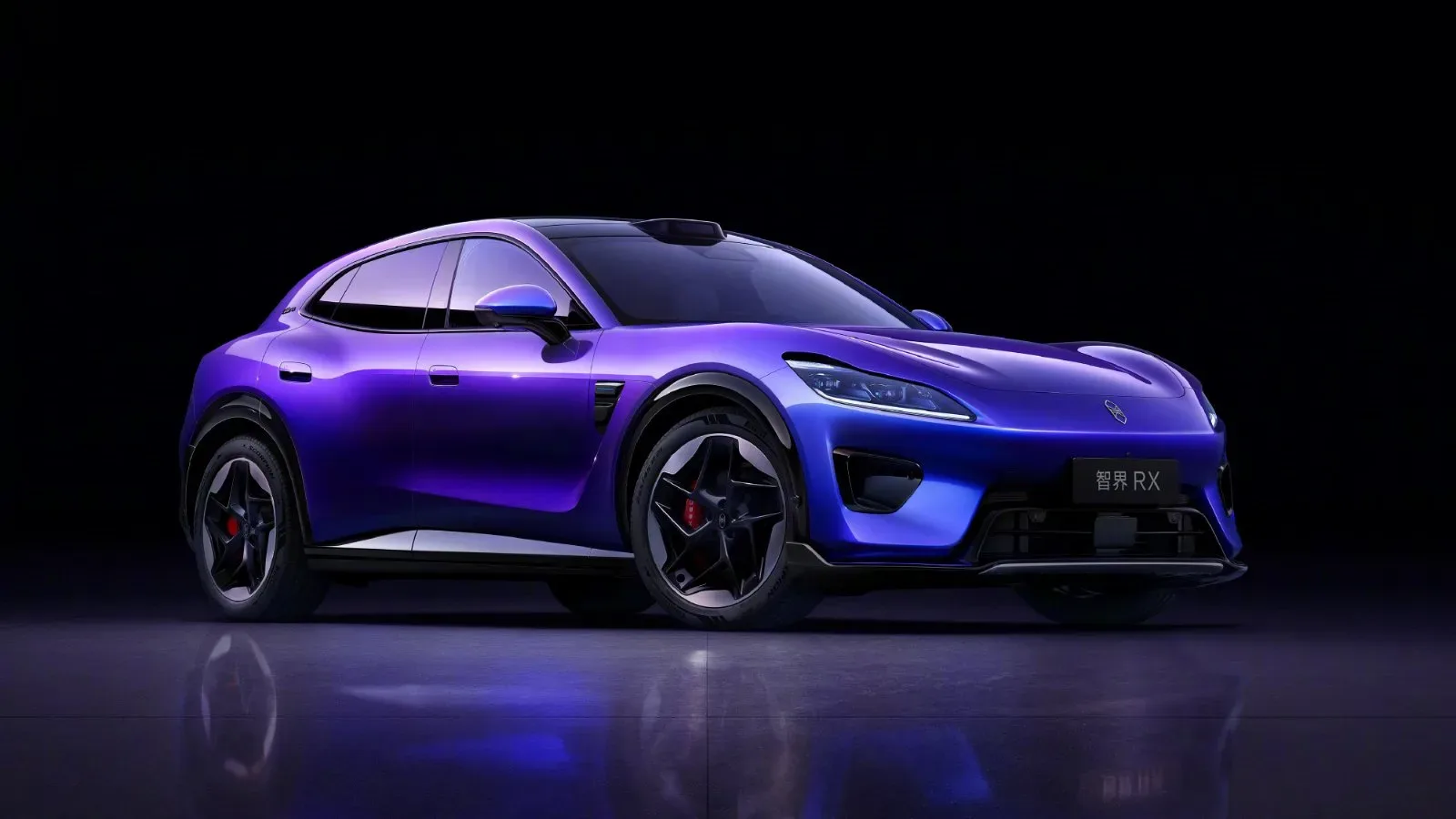 Aistaland GX7: Huawei in GAC sta ustvarila električni SUV z dosegom 1.580 km, ki kljubuje vsem pravilom
