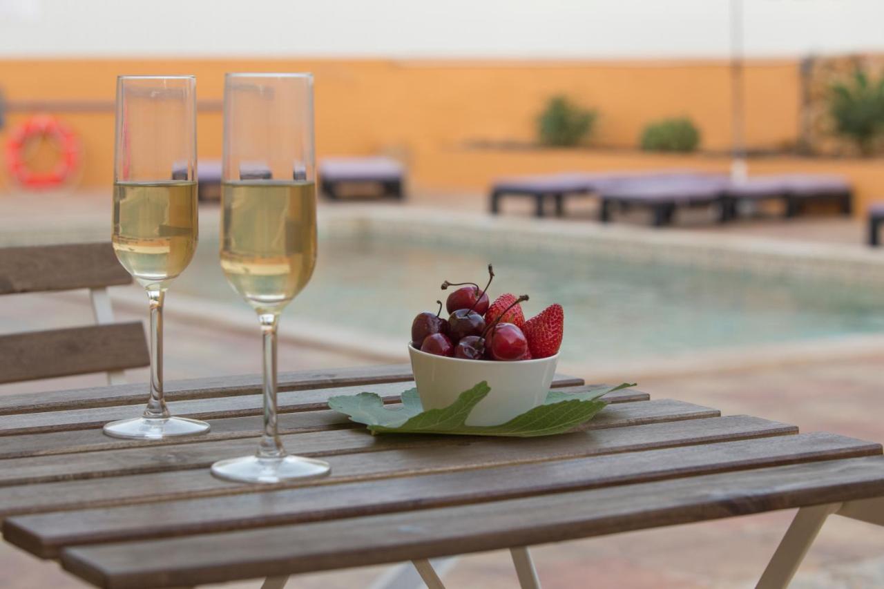 Algarve (Portugalska): Prehitite poletje in se prepustite soncu na jugu Portugalske