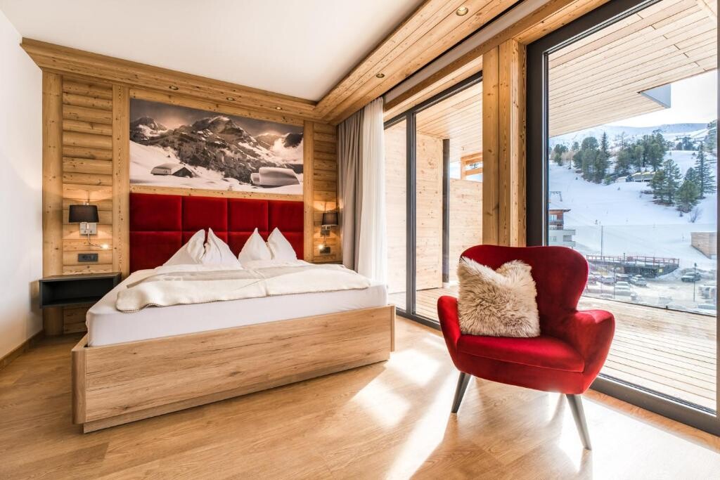 Alpin Peaks Aparthotel na planoti Turracher Höhe: kjer se kronski dragulji Alp svetijo najsvetleje