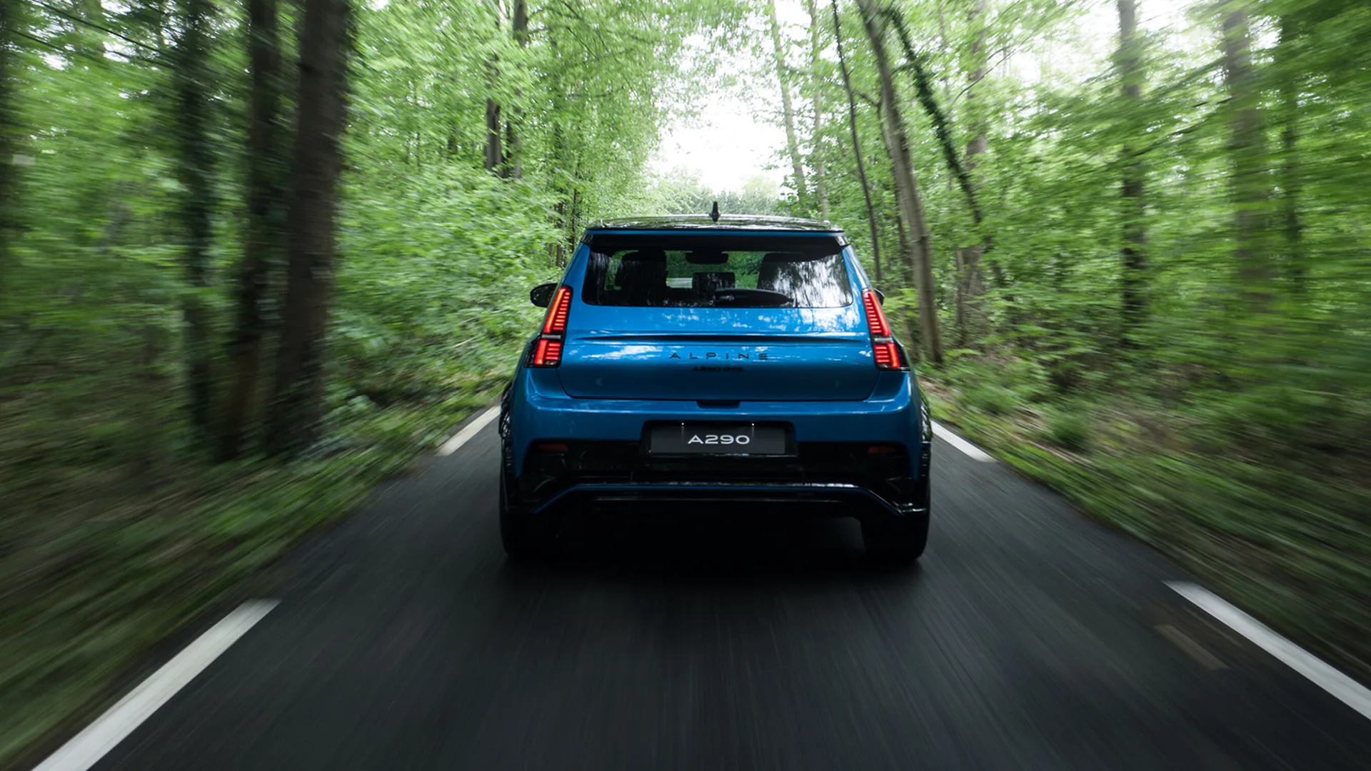 Alpine A290: Renault 5 kot električni hot hatch, ki obeta veliko veselja na cesti