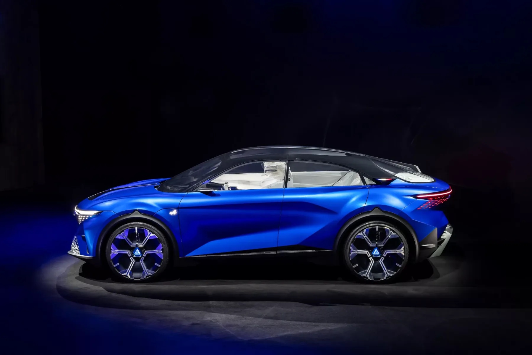 ALPINE A390_β: revolucija med športnimi križanci