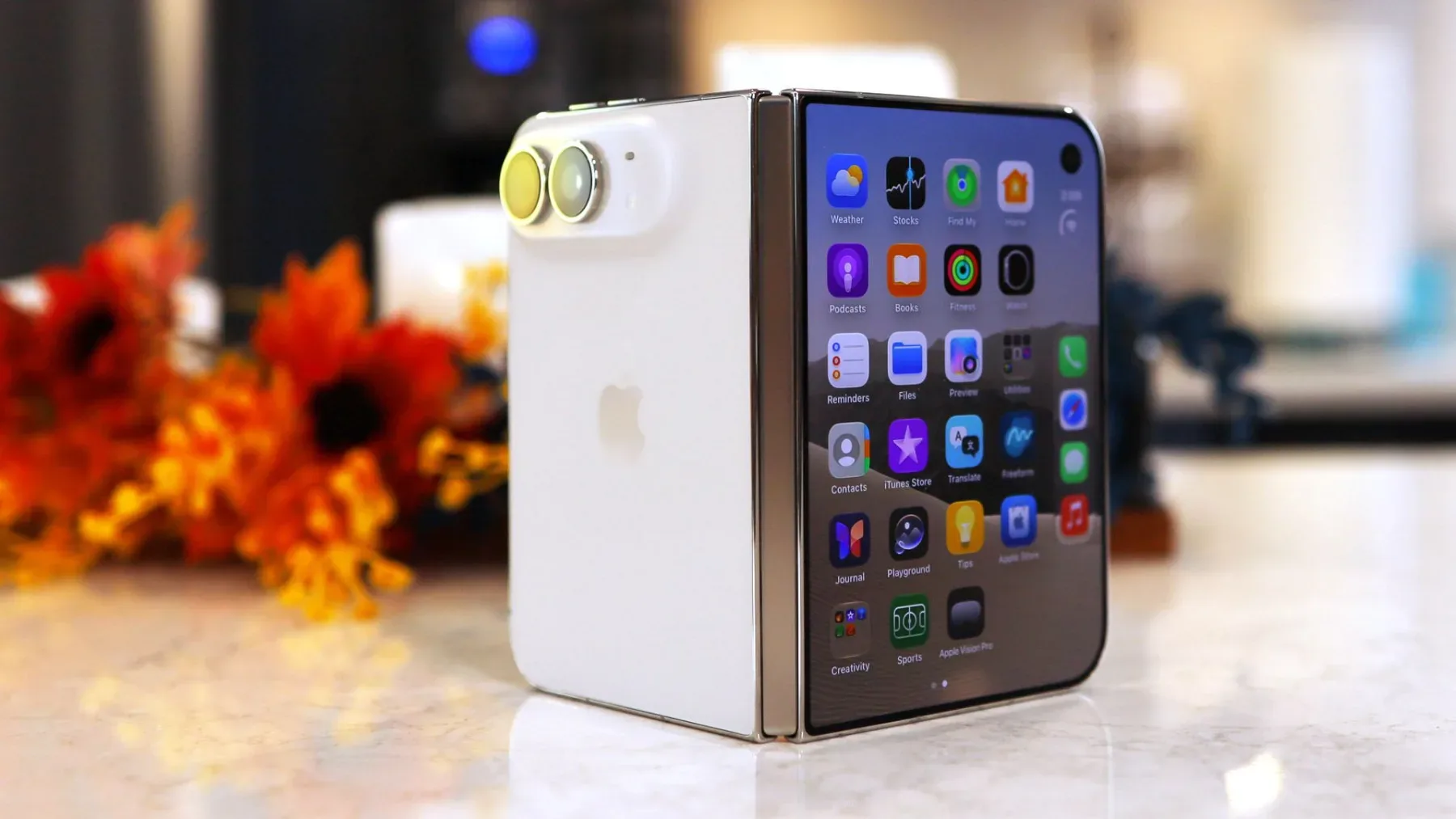 Apple iPhone Duo: Ko se Applov futuristični zložljivi prestiž začne lomiti pod pritiskom
