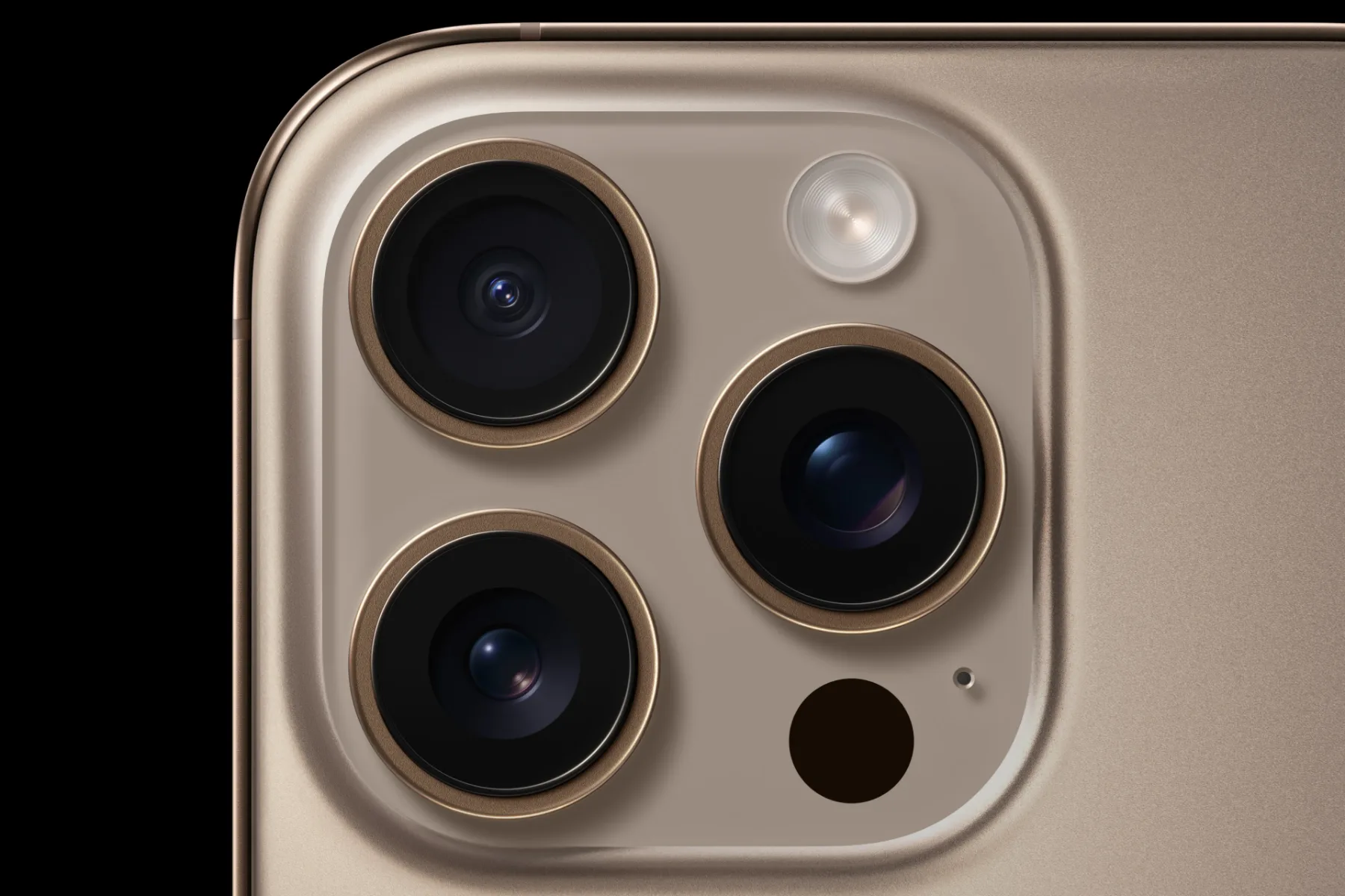 Apple predstavil iPhone 16 Pro in iPhone 16 Pro Max: največja nadgradnja do zdaj z A18 Pro čipom in umetno inteligenco Apple Intelligence