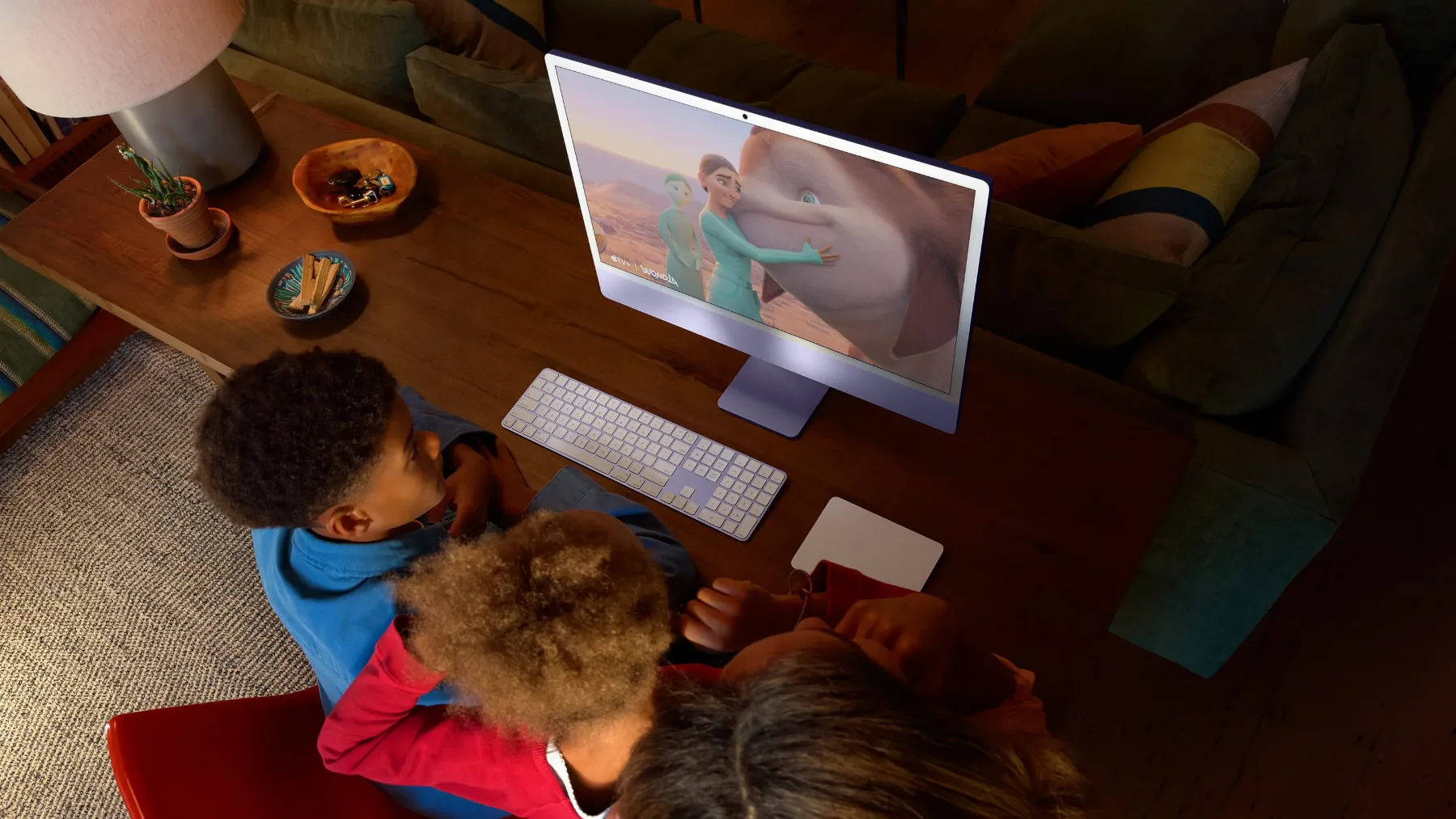 Apple predstavil novi 24-palčni iMac 2024 z M4 čipom in svežimi barvami – ali je vreden svoje cene?