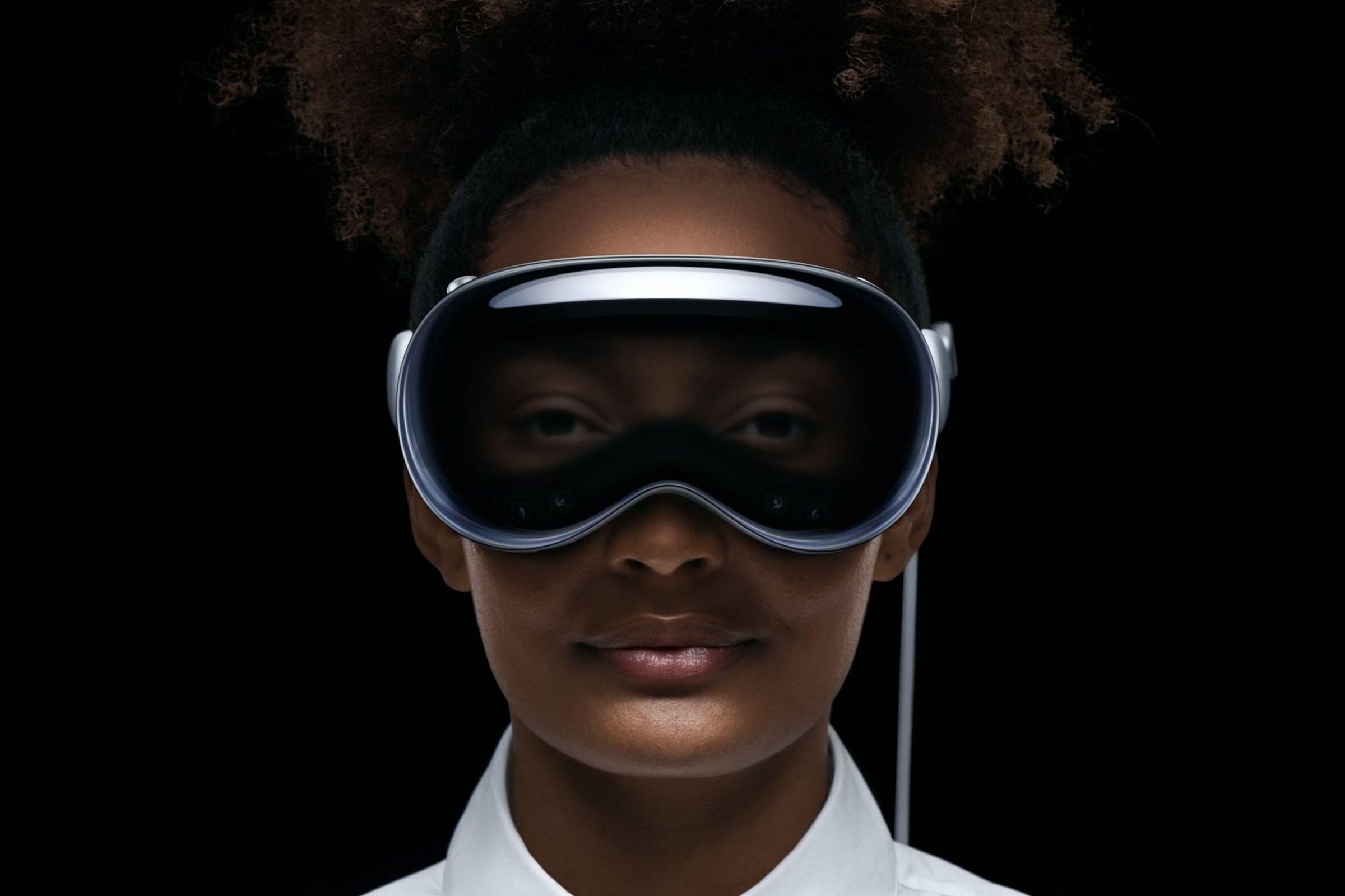 Apple Vision Pro: prvi pogled skozi težko pričakovano navidezno resničnost