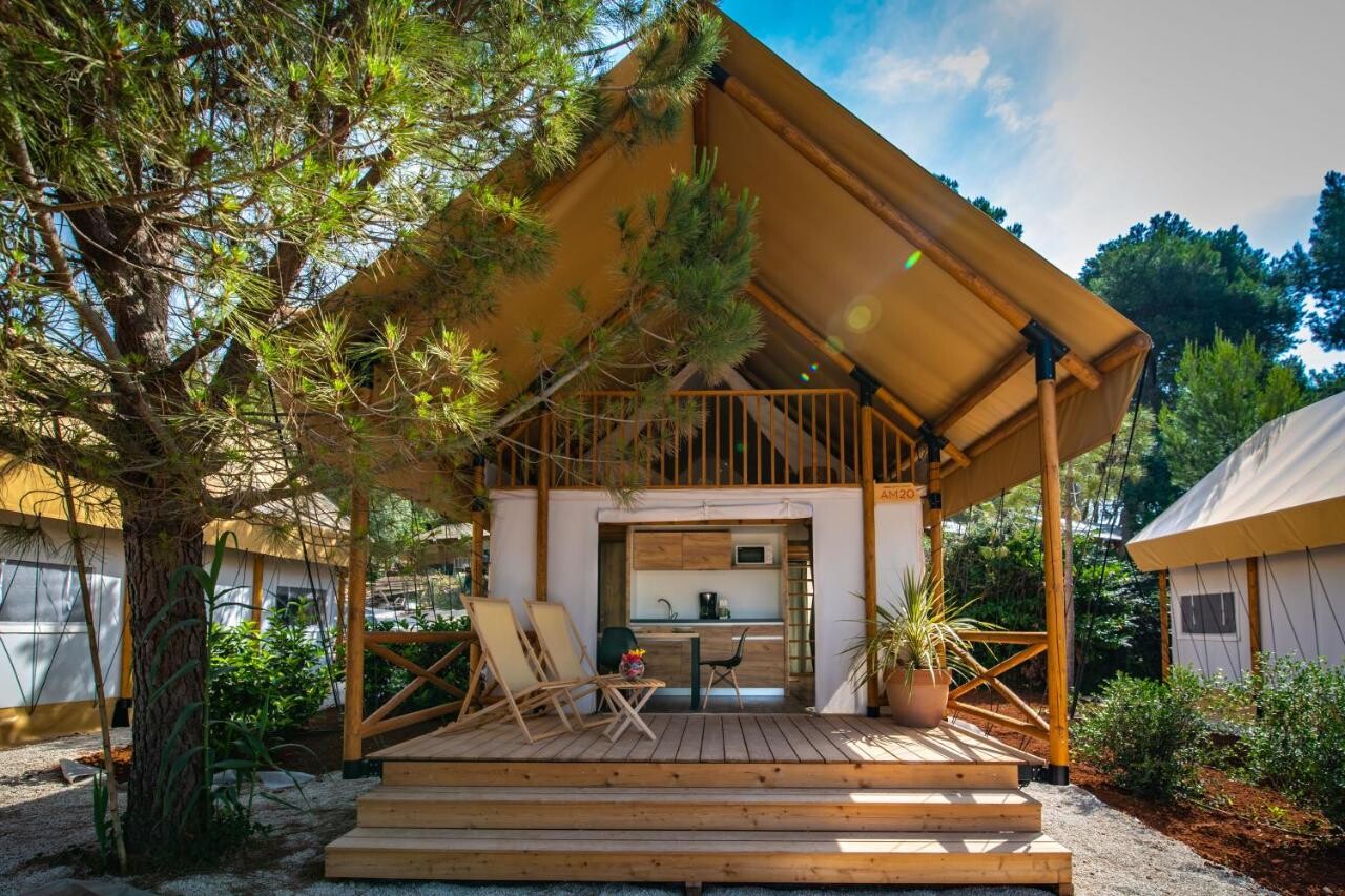 Arena One 99 Glamping: ta glamping v Istri je idealen kraj za romantične počitnice