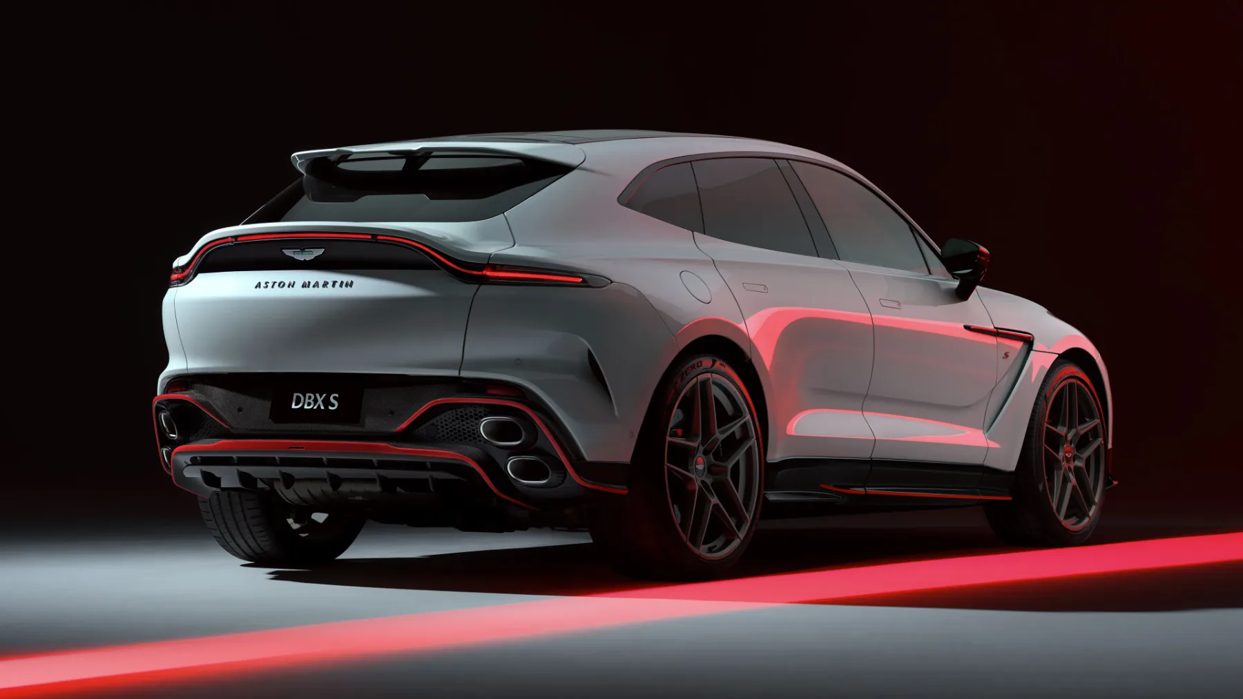 Aston Martin DBX S: najmočnejši SUV brez elektrike, ki je kdaj prišel iz Gaydona – odgovor na Ferrari Purosangue