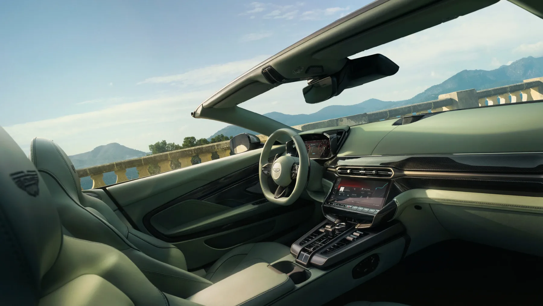 Aston Martin Vanquish Volante (2026): najlepši V12 kabriolet na svetu