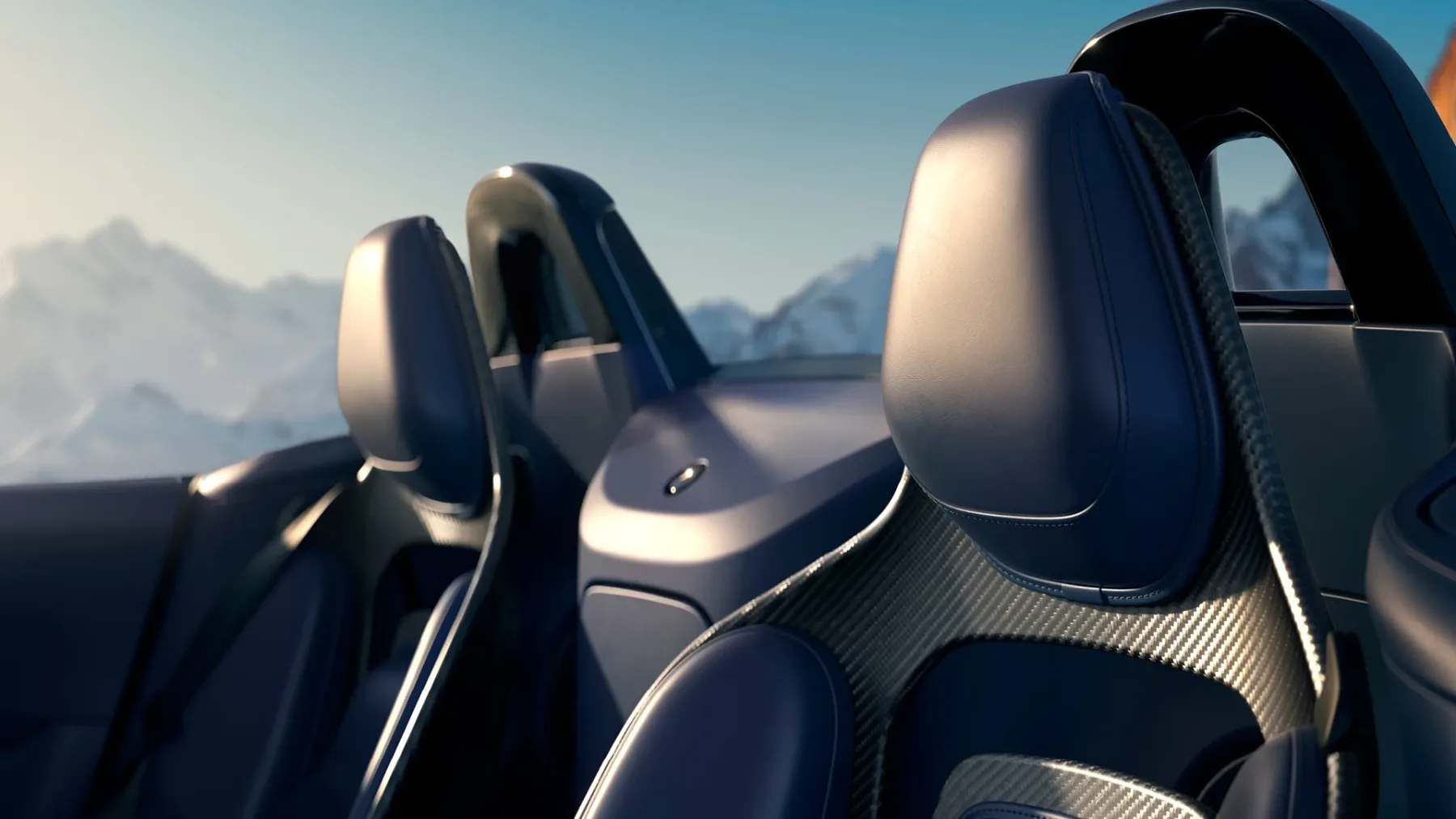 Aston Martin Vantage Roadster 2025: vrhunec elegance in zmogljivosti