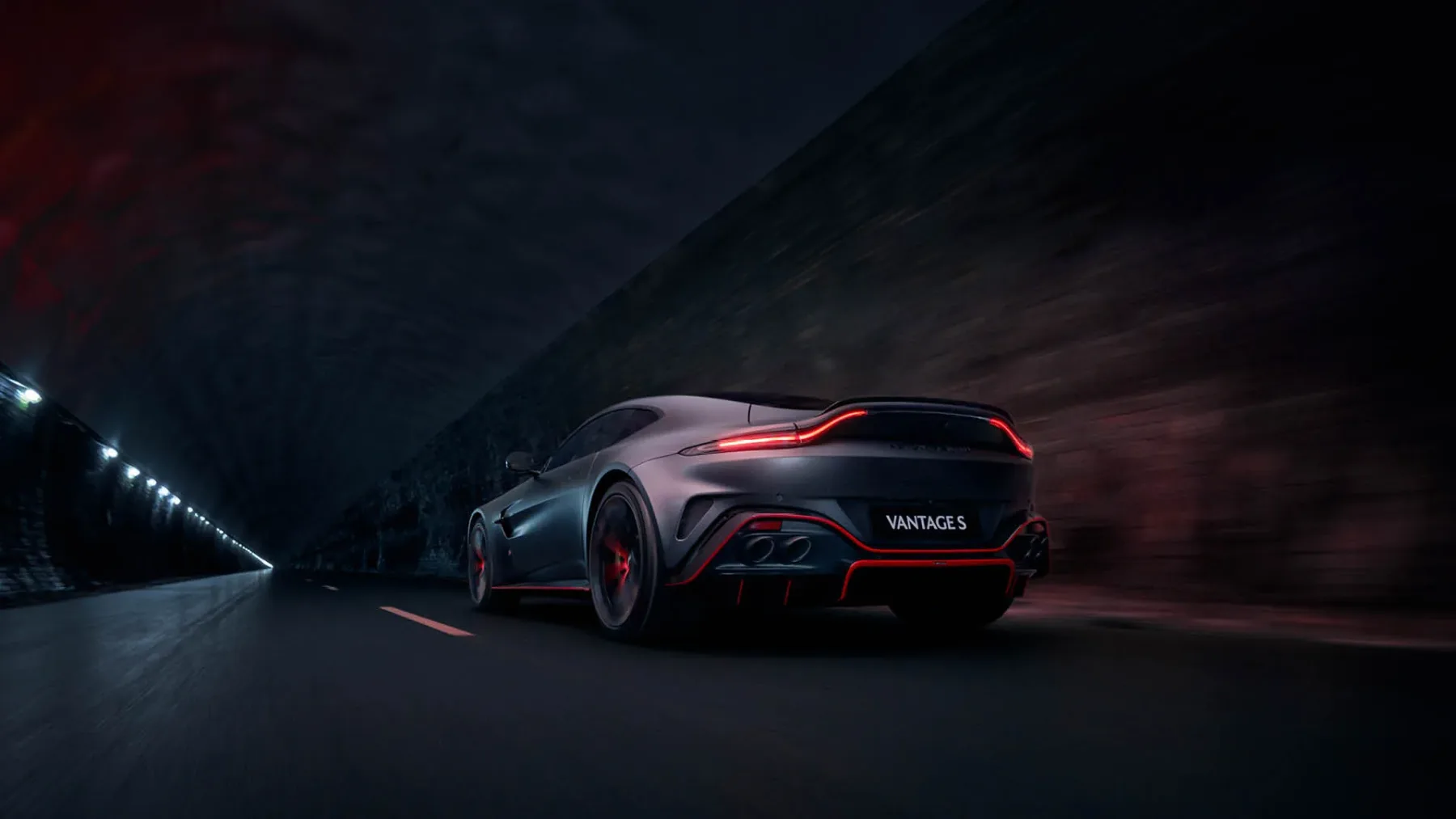 Aston Martin Vantage S 2026 – britanski aristokrat, ki si je nataknil boksarske rokavice