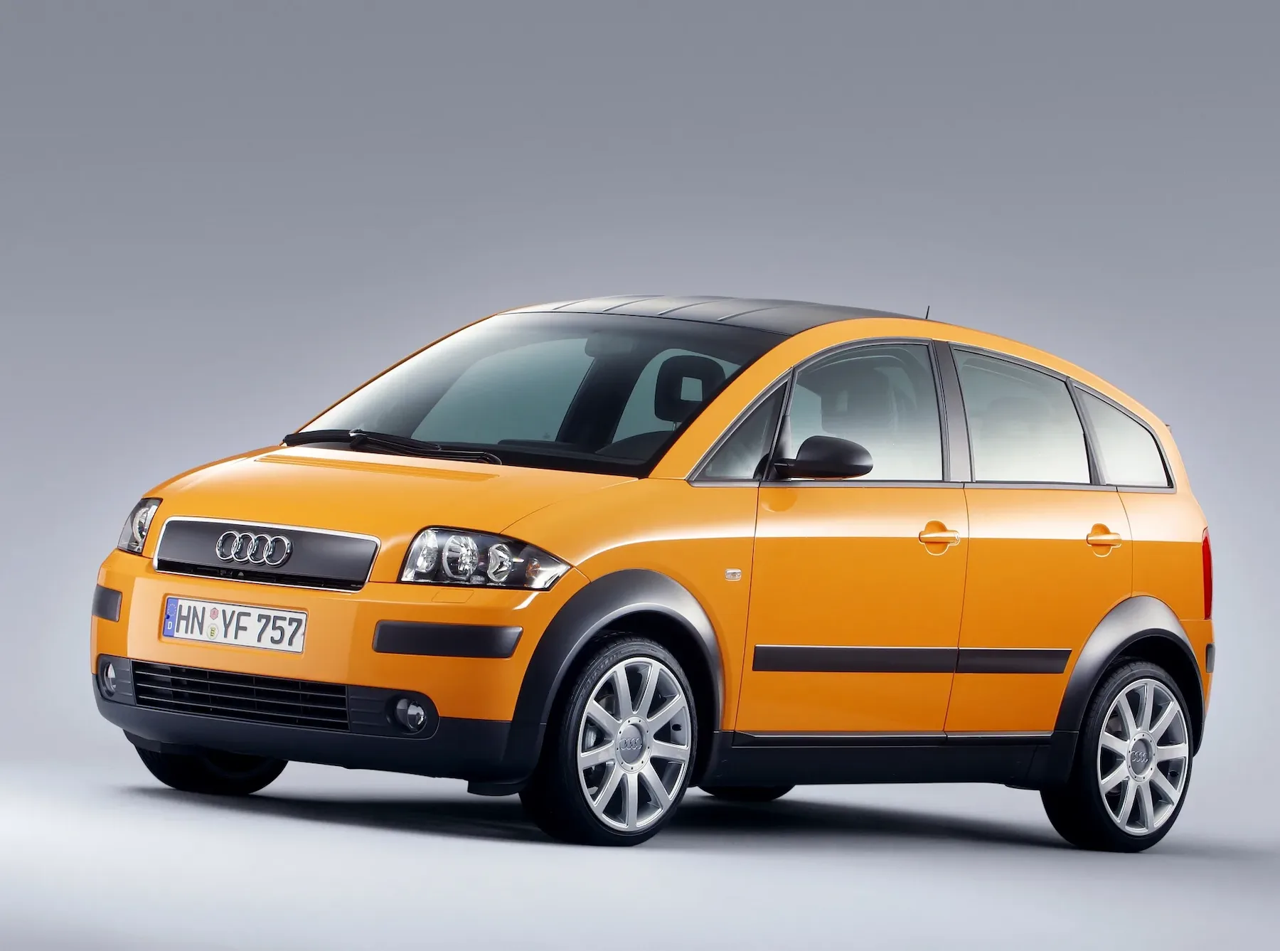 Audi A2 e-tron (2026): Legenda se vrača kot električna ikona z nepredstavljivo nizko porabo