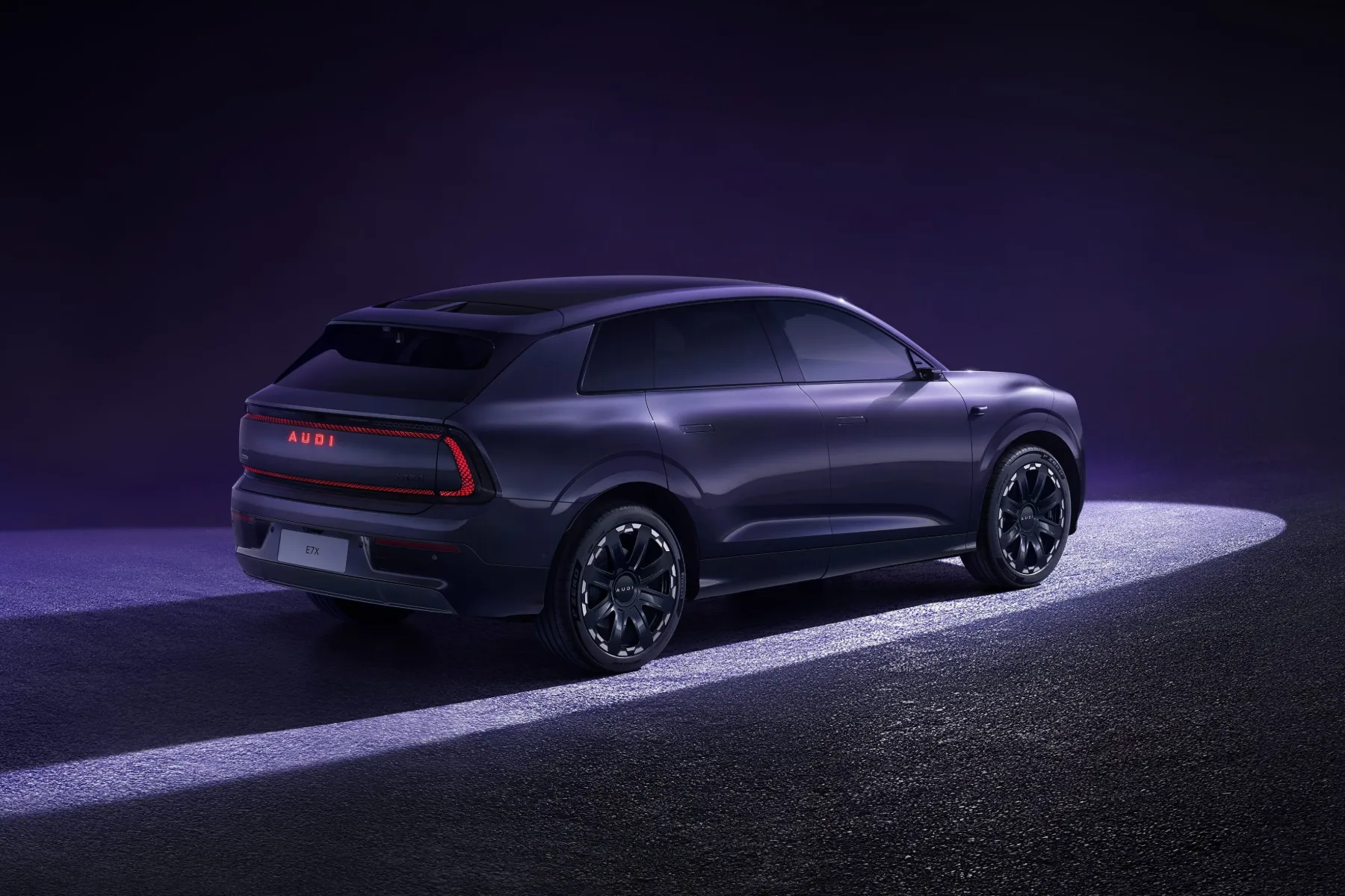 AUDI E7X: SUV brez štirih krogov, ki je s 751 km dosega Audi v Ingolstadtu spravil v rahlo paniko