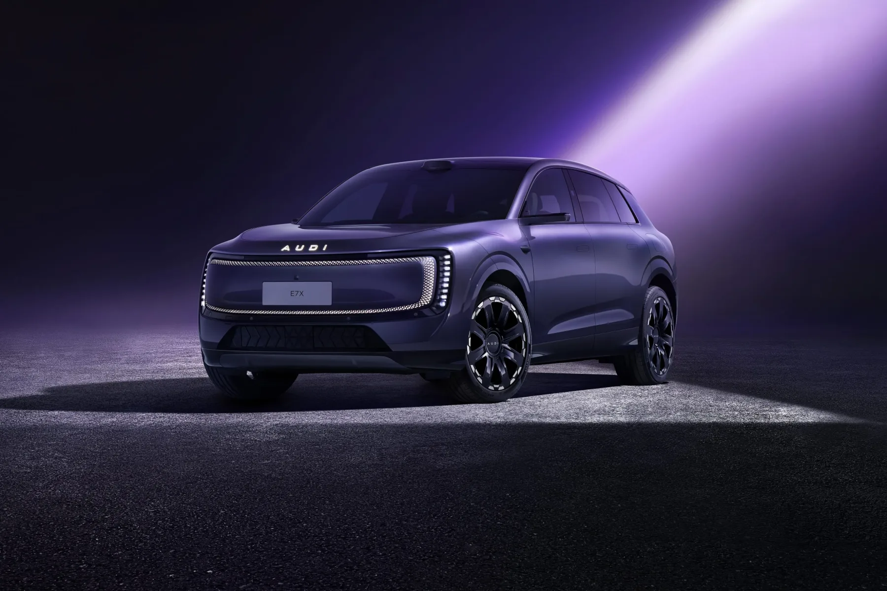 AUDI E7X: SUV brez štirih krogov, ki je s 751 km dosega Audi v Ingolstadtu spravil v rahlo paniko