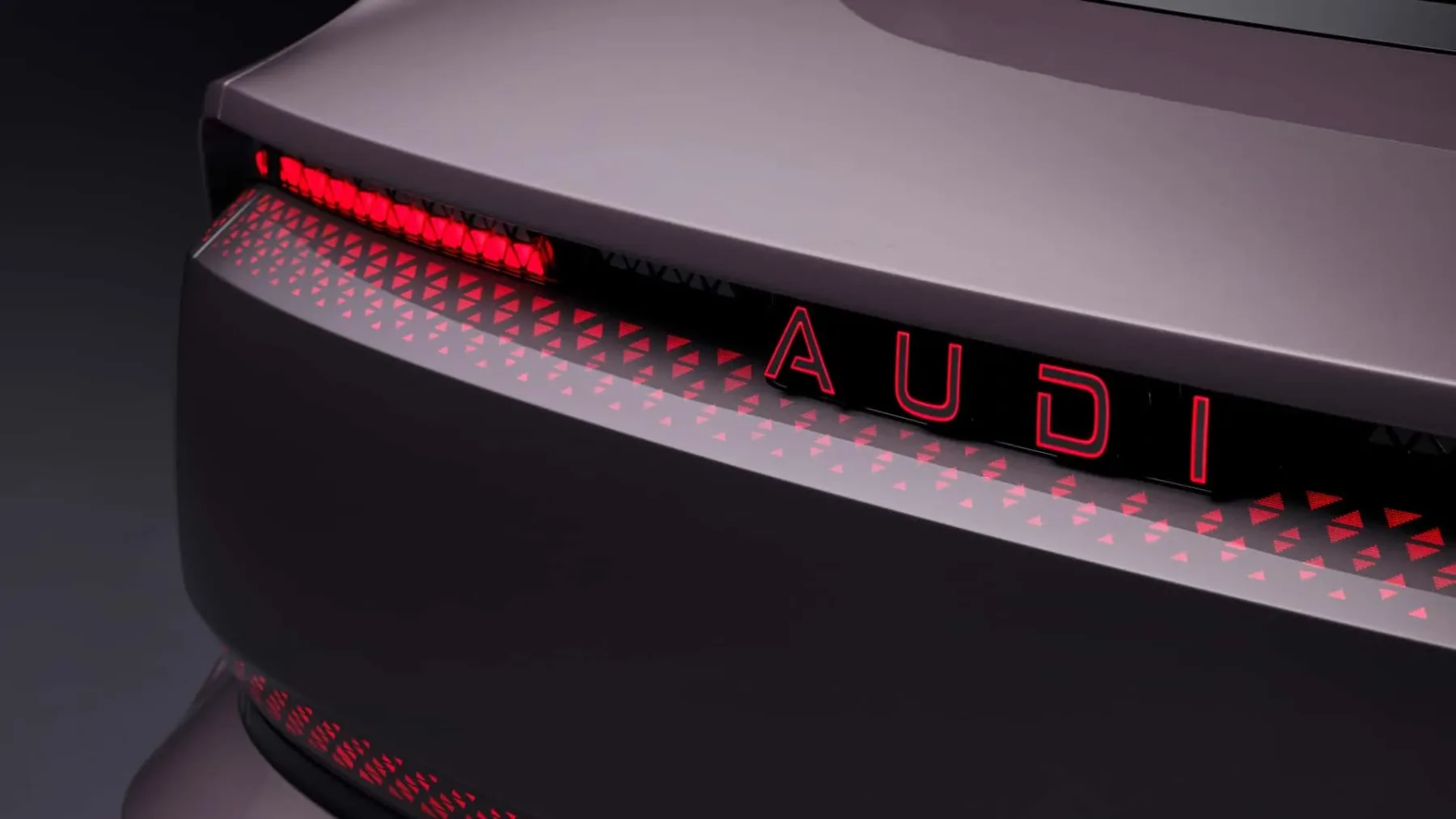 AUDI predstavlja novo avtomobilsko znamko brez slavnih štirih krogov: obup EU avto industrije