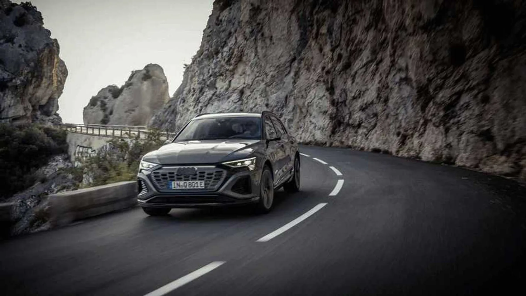 Audi ukinja – Audi Q8 e-tron: konec ere luksuznega električnega SUV-ja