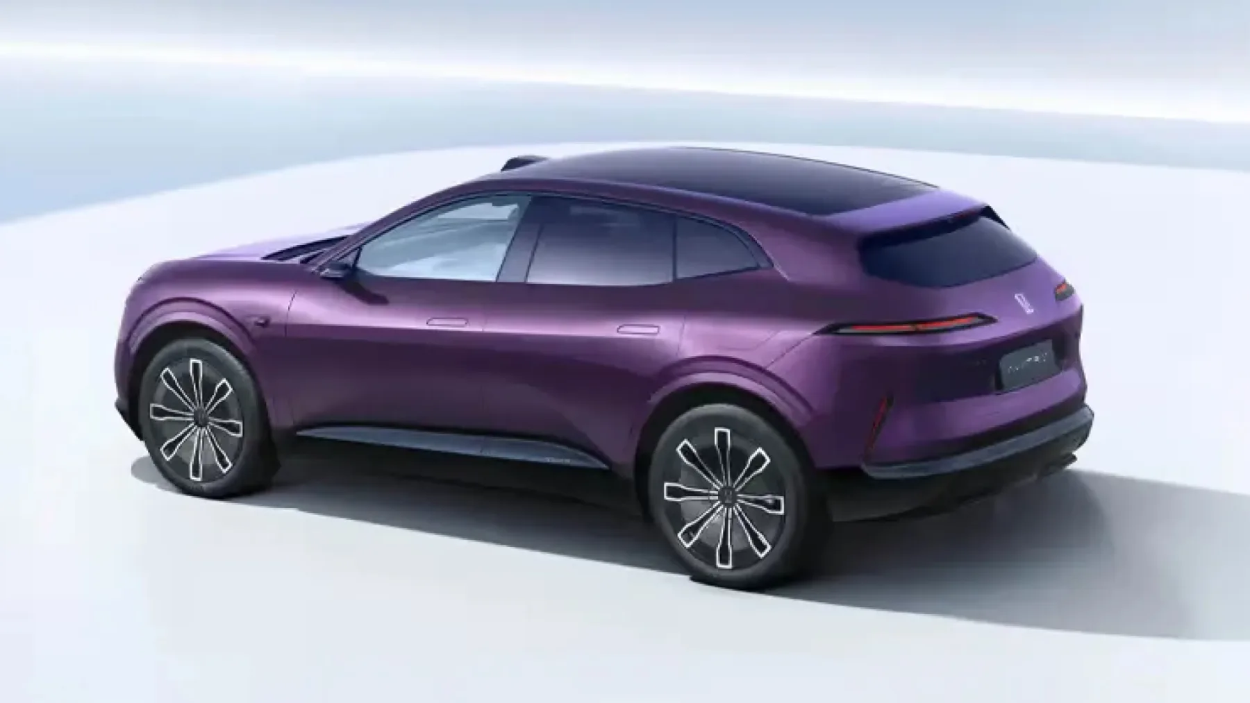 Avatr 07 je odličen SUV in tihi ubijalec evropske konkurence ter Tesla na kitajskem avtomobilskem trgu – Huawei vrača udarec