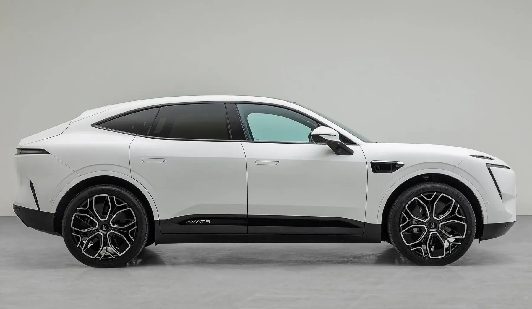 Avatr 11 AWD – Električni SUV prihodnosti po kitajskih standardih