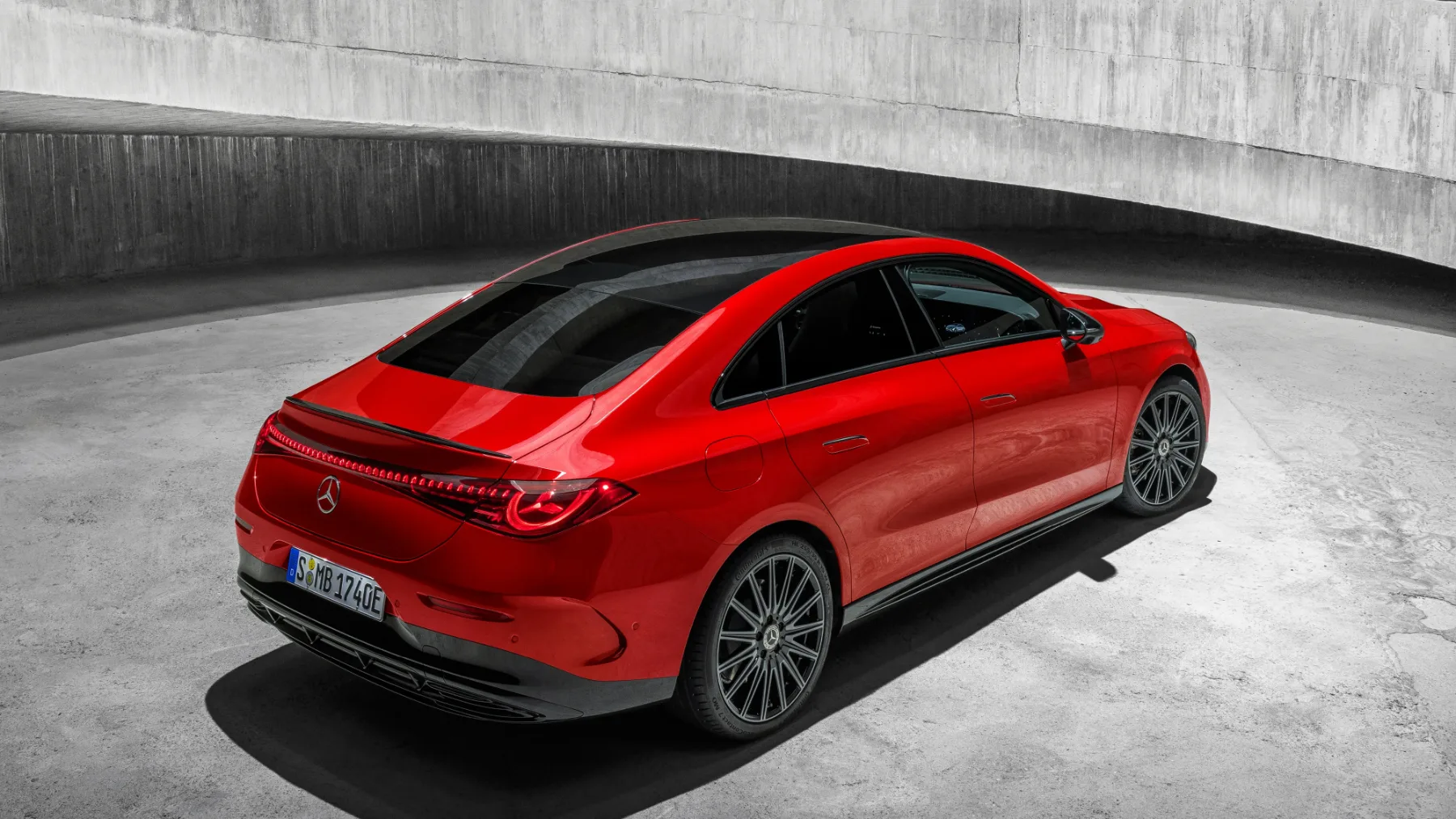Avtomobilski “fail desetletja”: Mercedes-Benz CLA EV 2025 – ni zmožen uporabe večine hitrih polnilnic v EU in ZDA