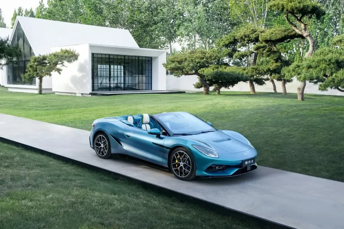 Pariški salon 2026: Francozi so priredili zabavo desetletja, Kitajci so prišli po krono, BMW pa ni prišel niti na kavo – slika 7