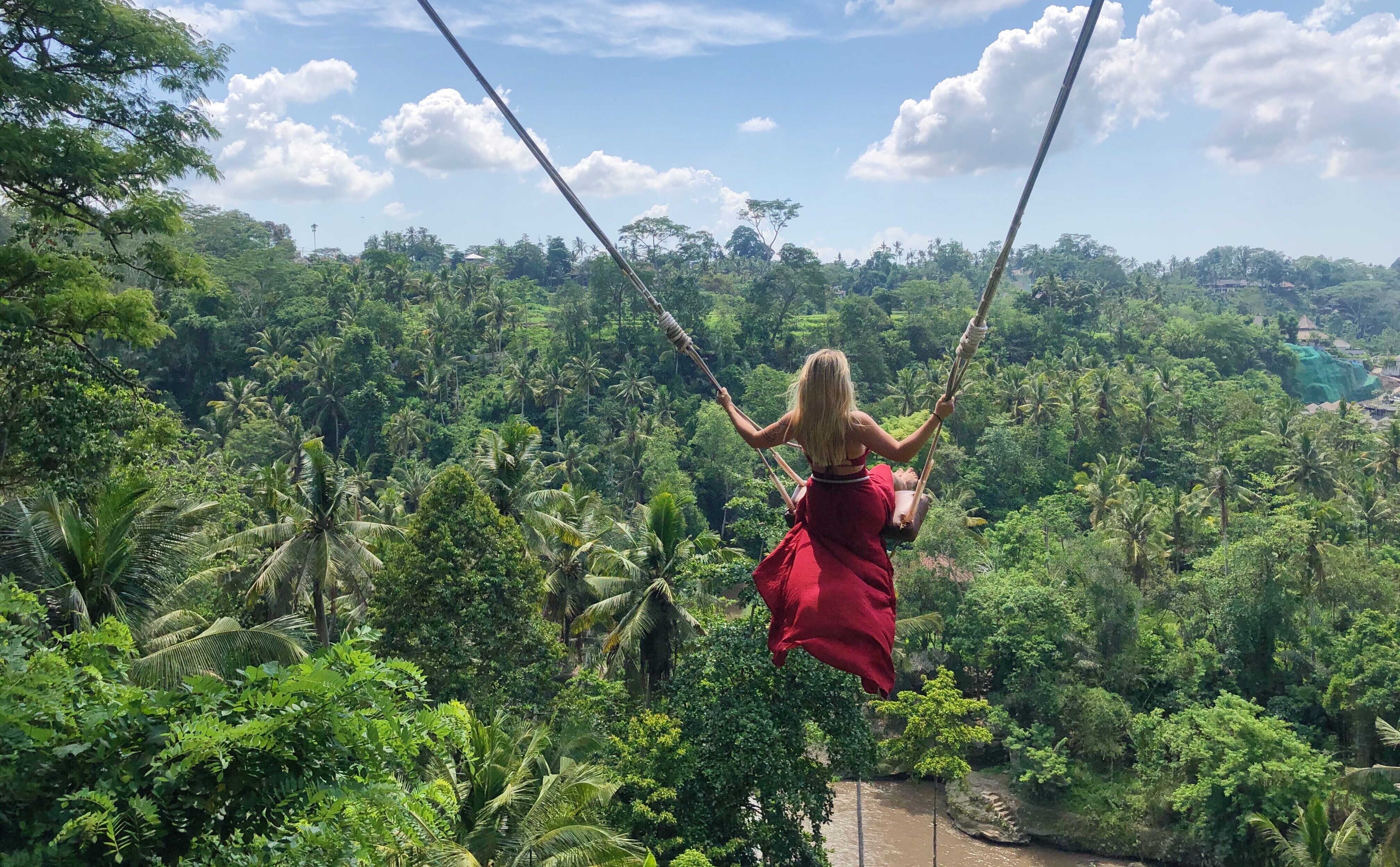Bali: rajska destinacija za hedoniste, surfarje in jogije