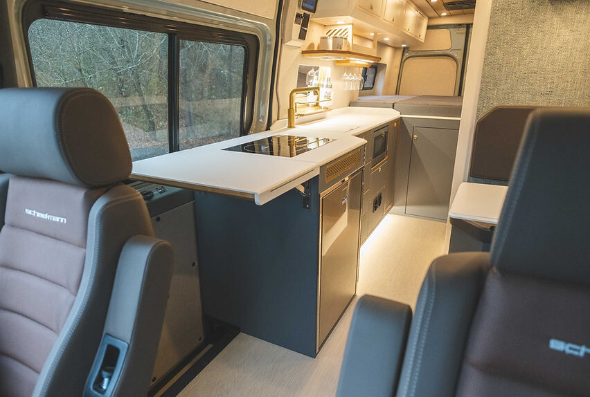 BAM Van 2024 by Limitless Van: kandidat za najboljši overlanding kombi 2024